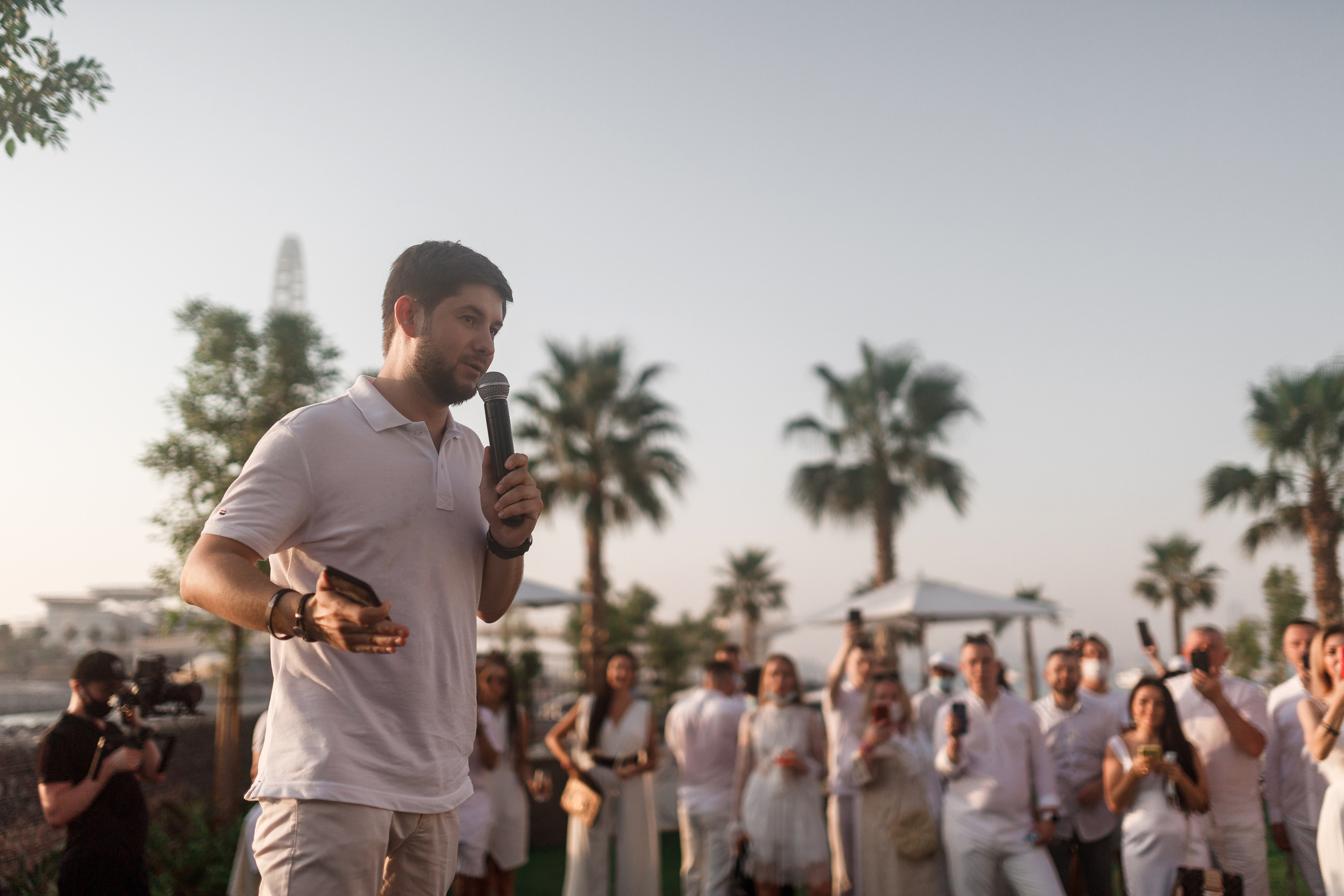 Дубай. Белая вечеринка. Фотограф Олег Сотник