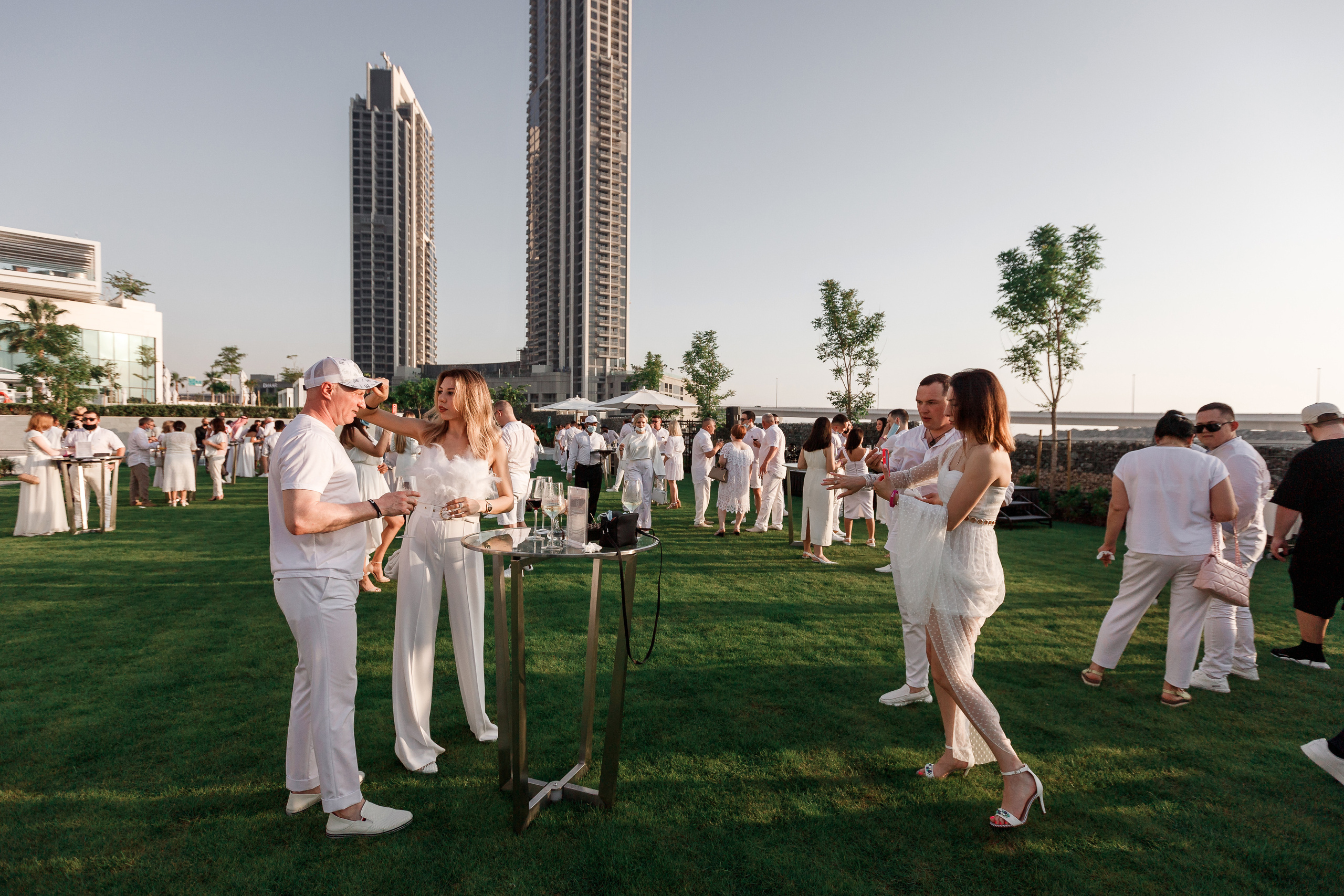 Дубай. Белая вечеринка. Фотограф Олег Сотник