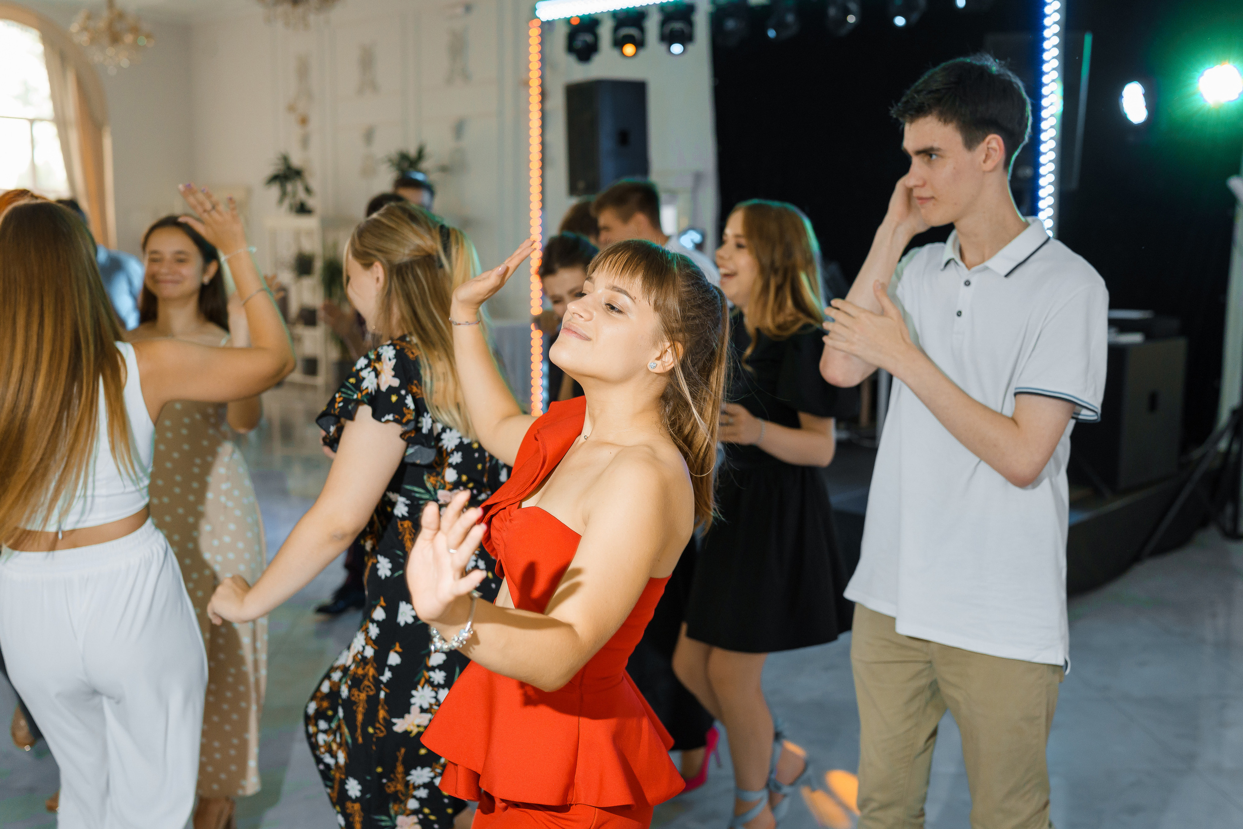 Выпускной в Усадьбе Голицына. Фотограф Олег Сотник