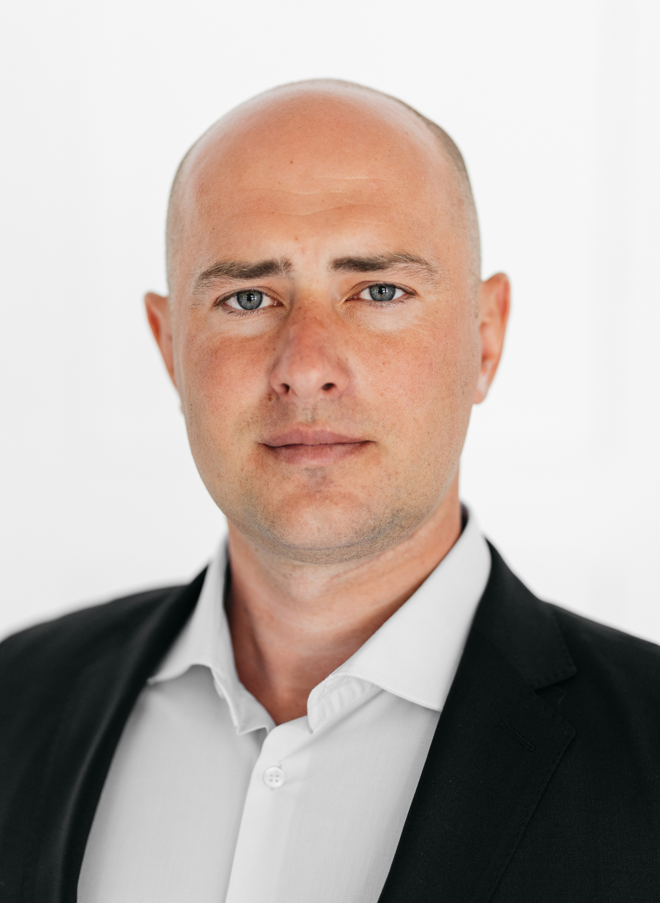 Деловой портрет для использования в предвыборной компании. Фотограф Олег Сотник