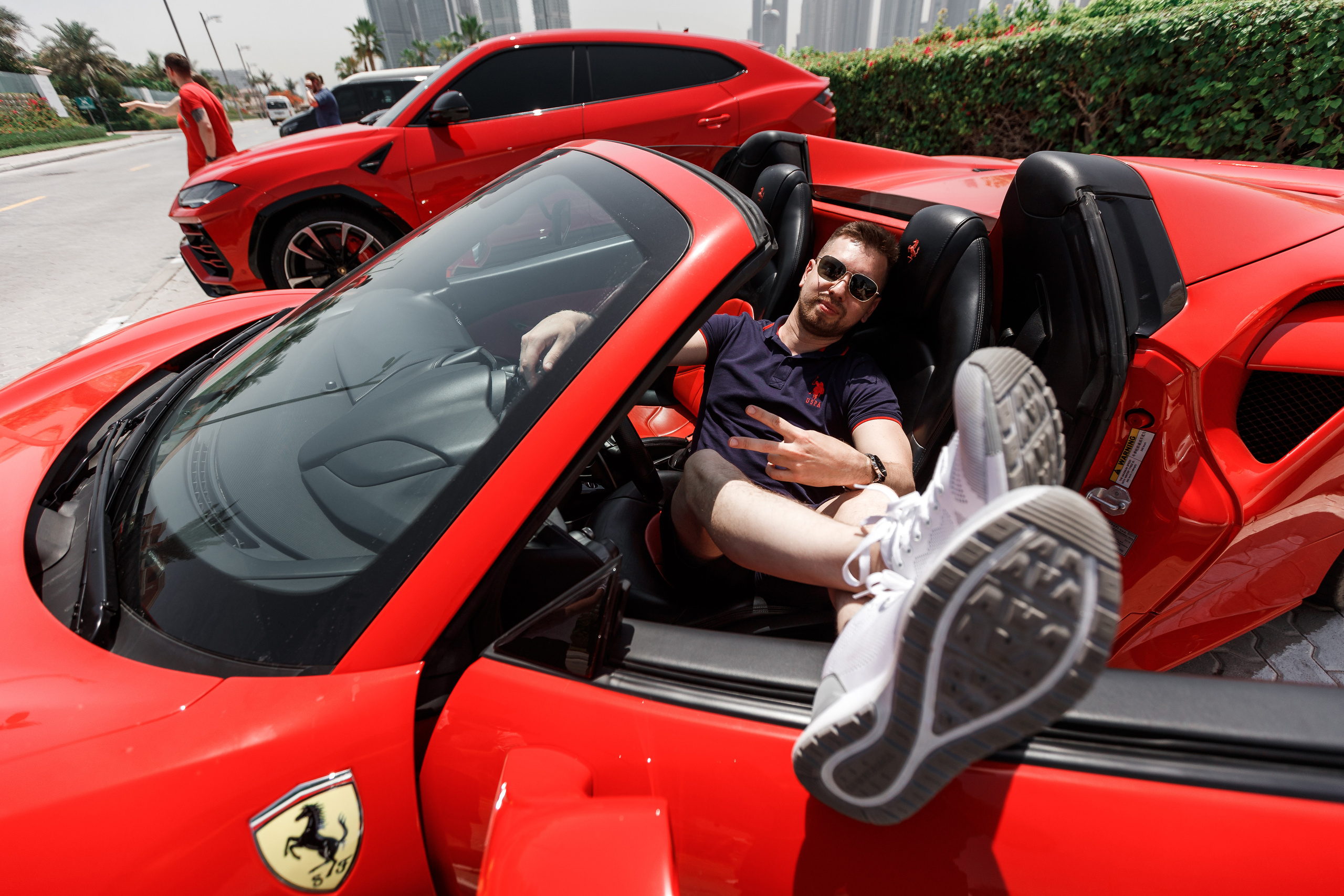 Дубай. Гонки на Ferrari. Фотограф Олег Сотник