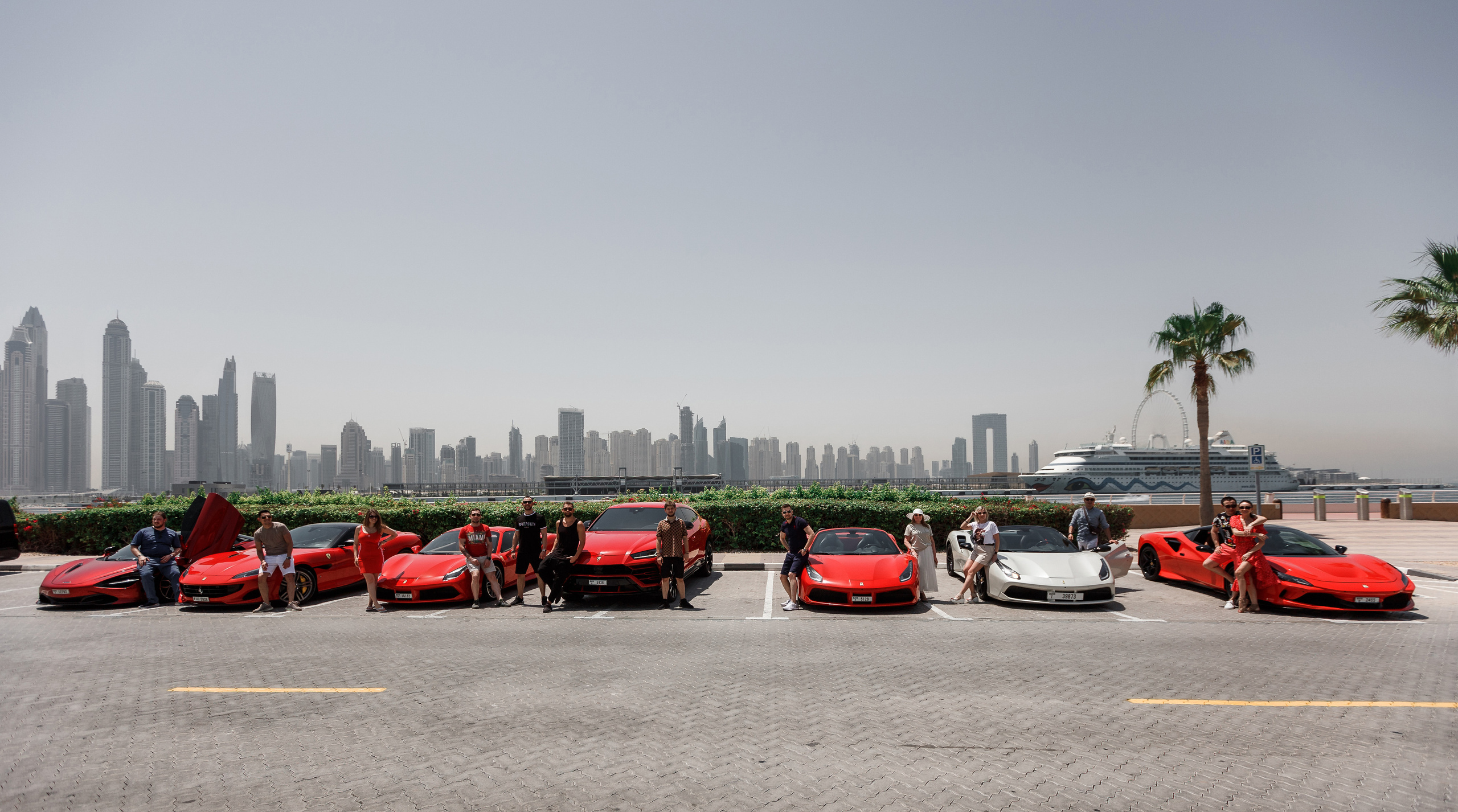 Дубай. Гонки на Ferrari. Фотограф Олег Сотник