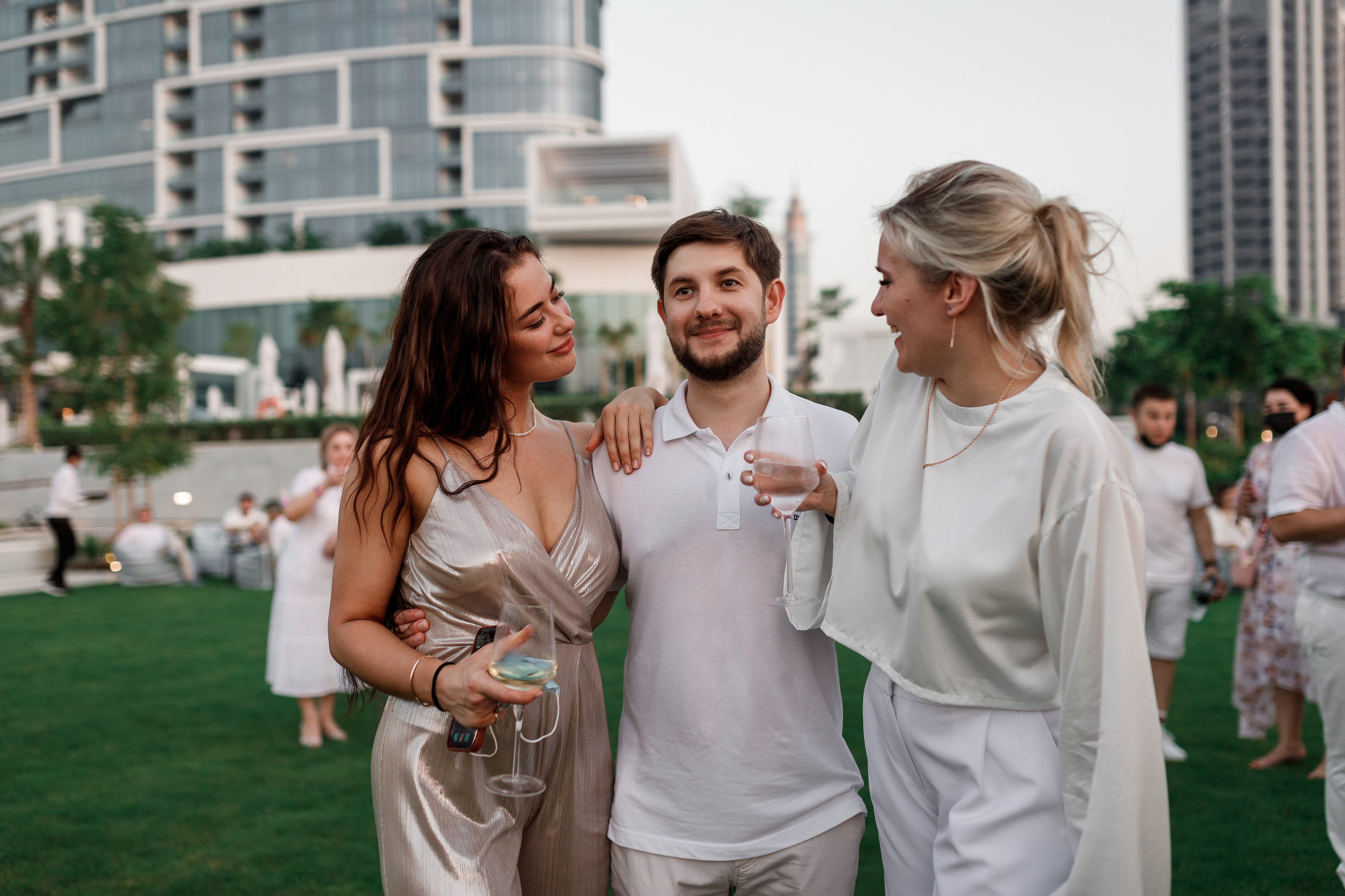 Дубай. Белая вечеринка. Фотограф Олег Сотник