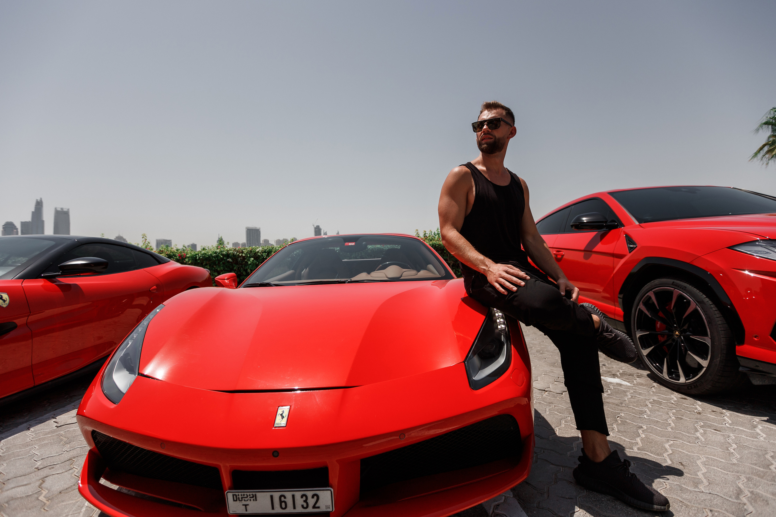 Дубай. Гонки на Ferrari. Фотограф Олег Сотник