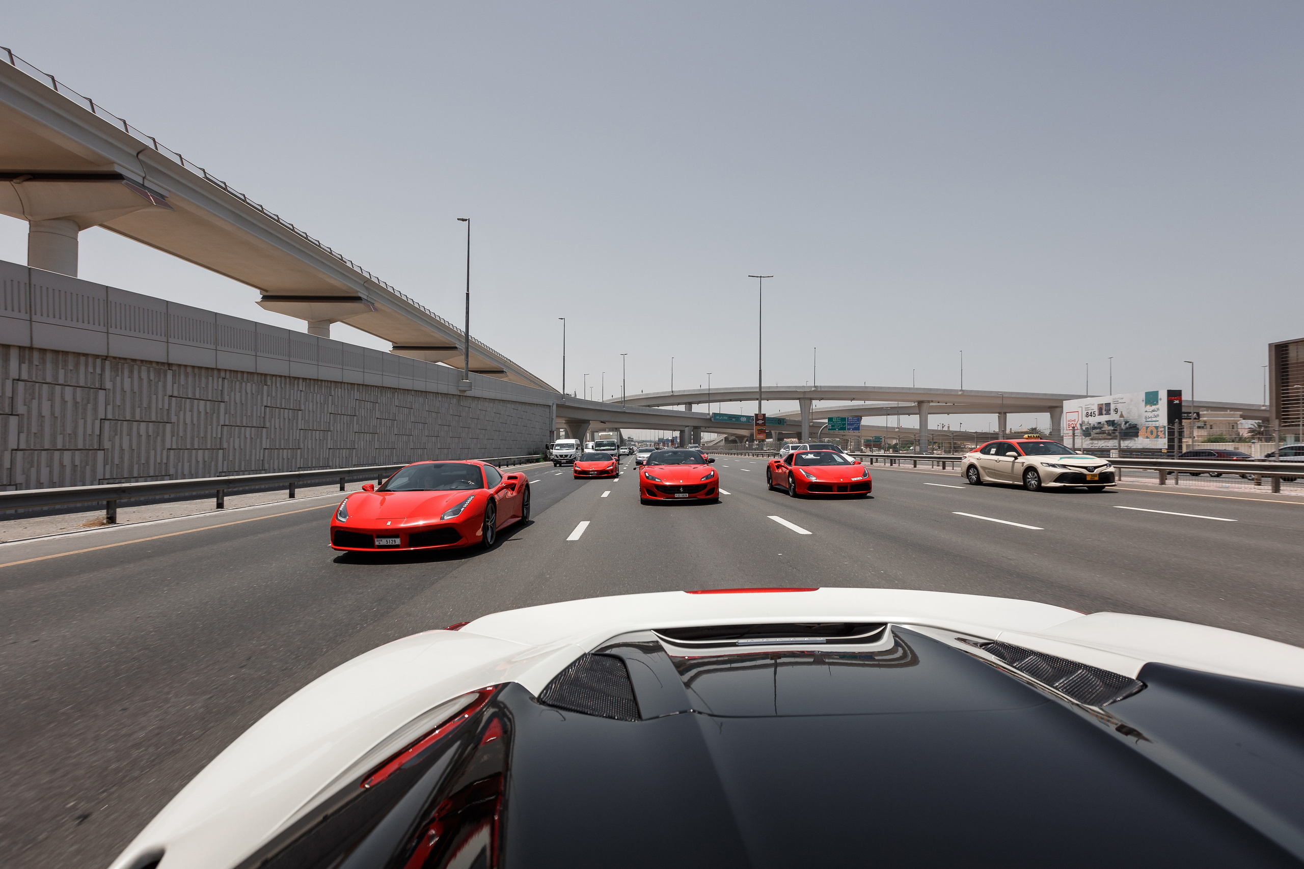 Дубай. Гонки на Ferrari. Фотограф Олег Сотник