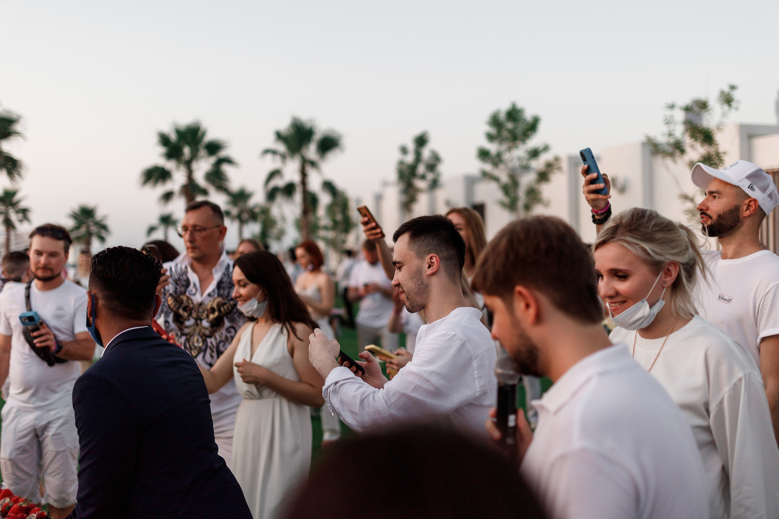 Дубай. Белая вечеринка. Фотограф Олег Сотник