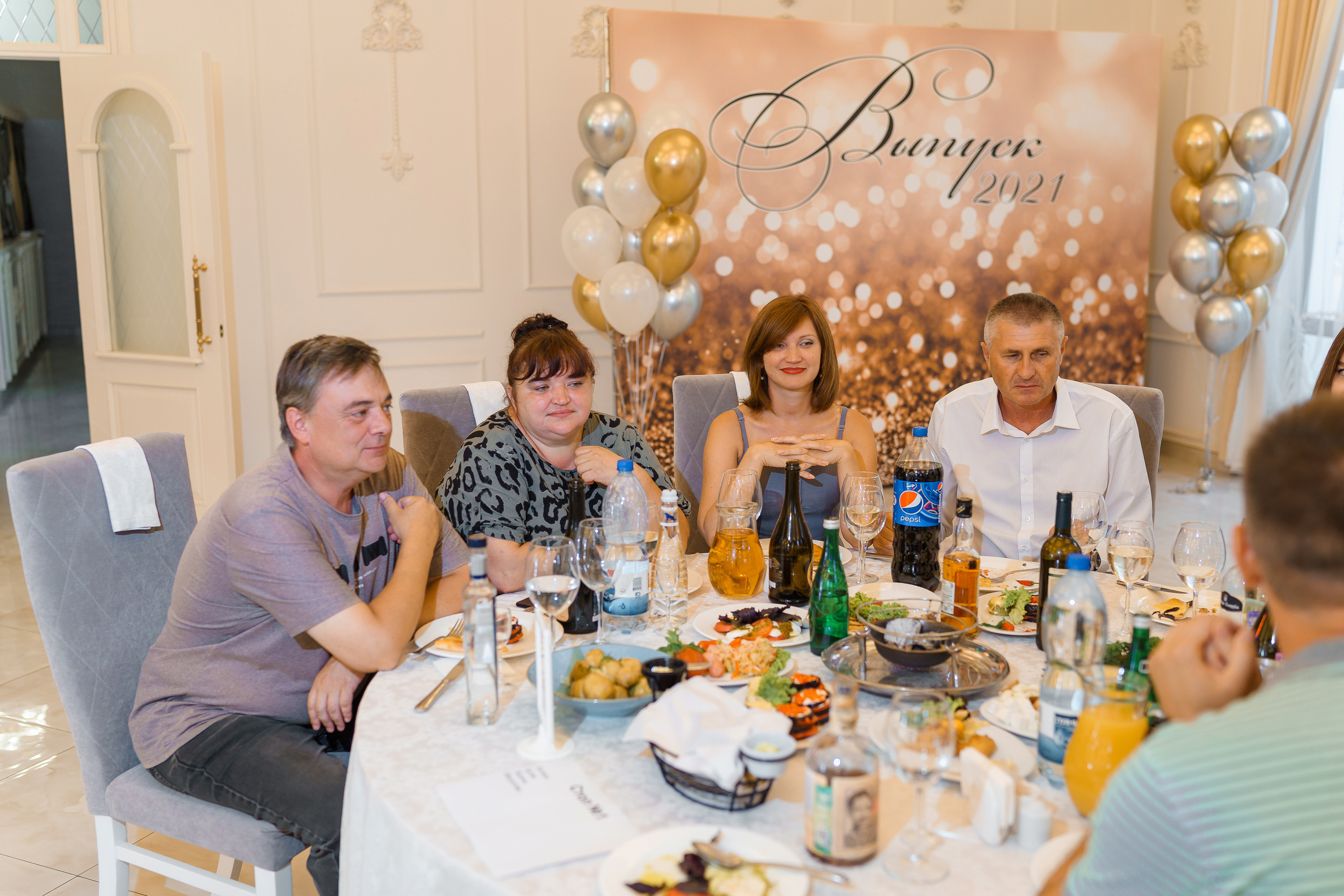 Выпускной в Усадьбе Голицына. Фотограф Олег Сотник