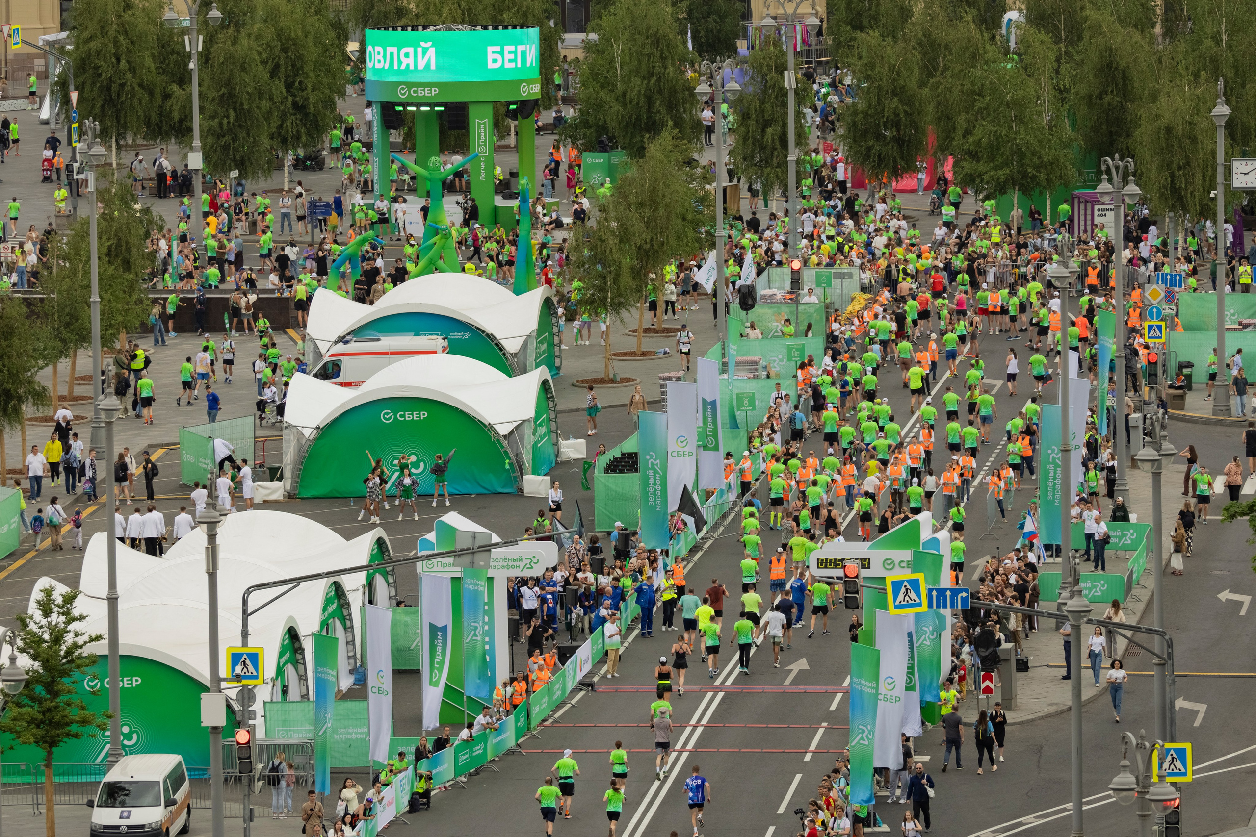 Сбер Зелёный Марафон 2025 Балчуг. Репортажный, event, концертный и backstage фотограф из Москвы Виталий Кривцов