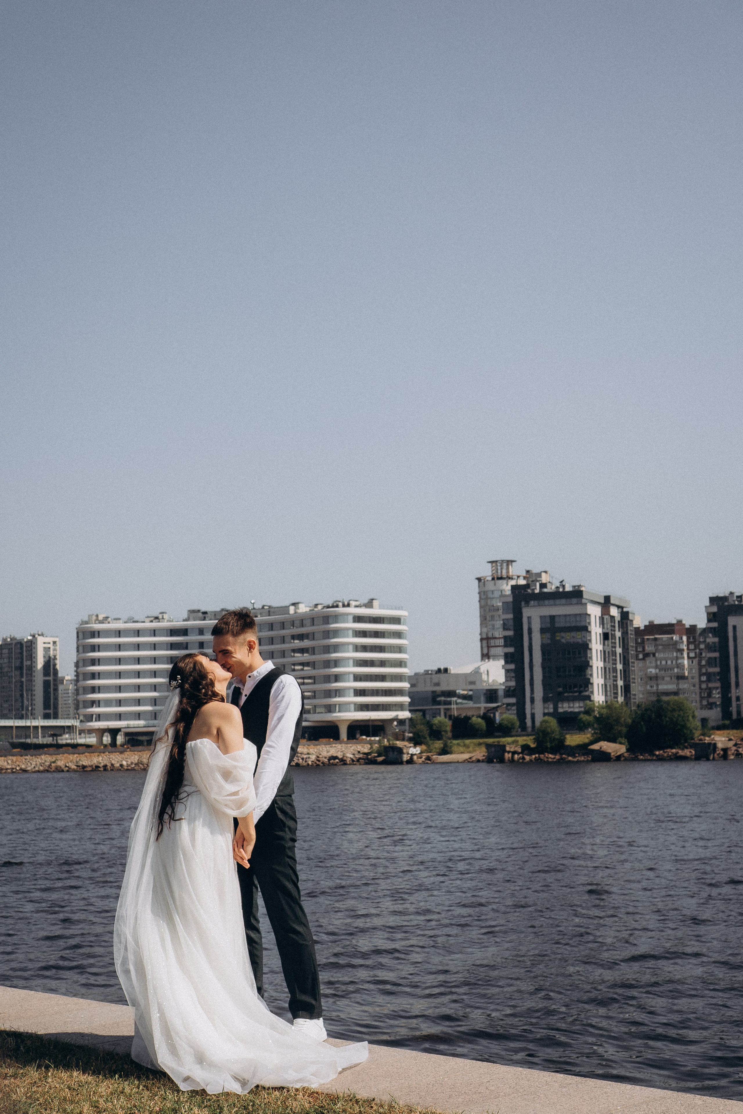 СВАДЕБНАЯ СЬЕМК В ПАРКЕ 300-ЛЕТИЯ. Профессиональный фотограф, Санкт-Петербург — Виктория Богомолова