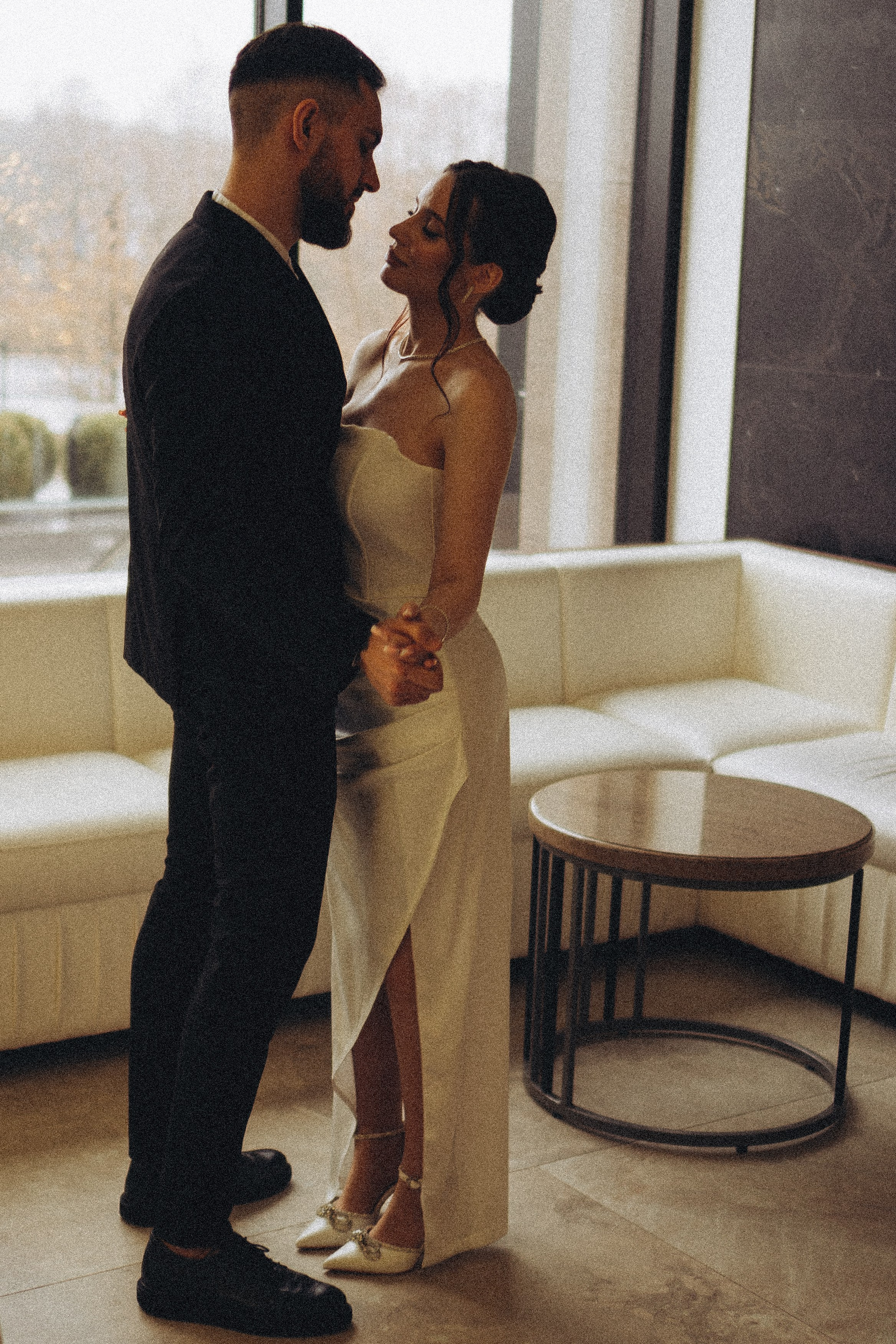 СВАДЕБНАЯ СЬЕМКА СБОРОВ ЖЕНИХА И НЕВЕСТЫ В ОТЕЛЕ И ТАКЖЕ ФОТОСЕССИИЯ В ОТЕЛЕЕ МЕГАПОЛИС БРЯНСК. Профессиональный фотограф, Санкт-Петербург — Виктория Богомолова