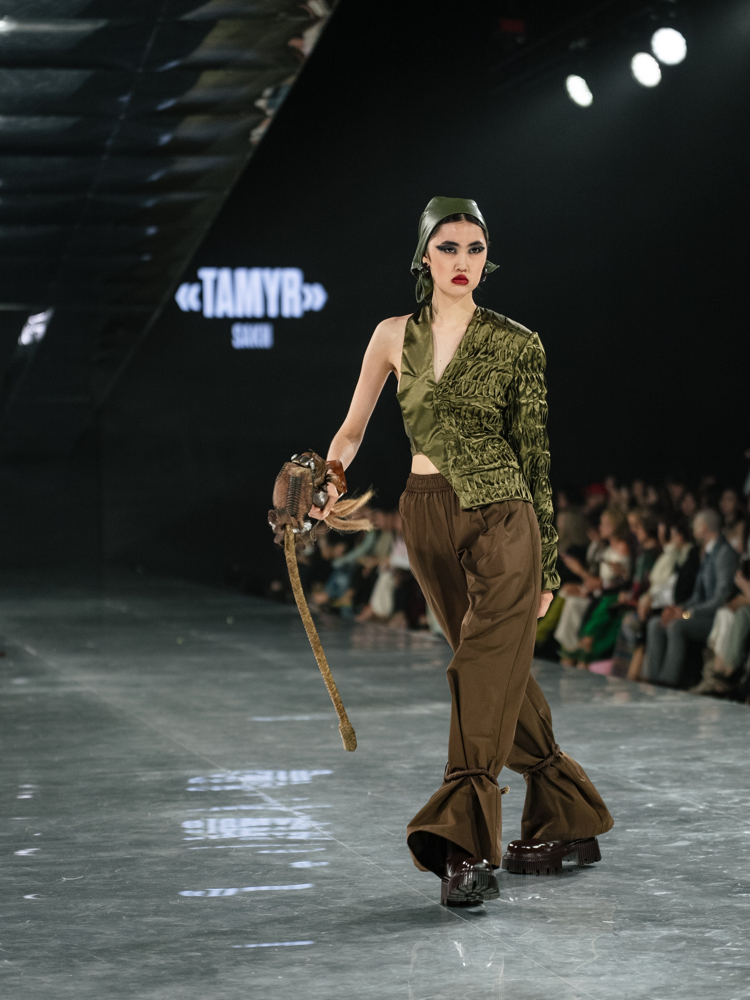 Visa Fashion Week SAKH. Сайт Алматинского НЮ АРТ, будуар и фэшн фотографа Дениса Карпенко