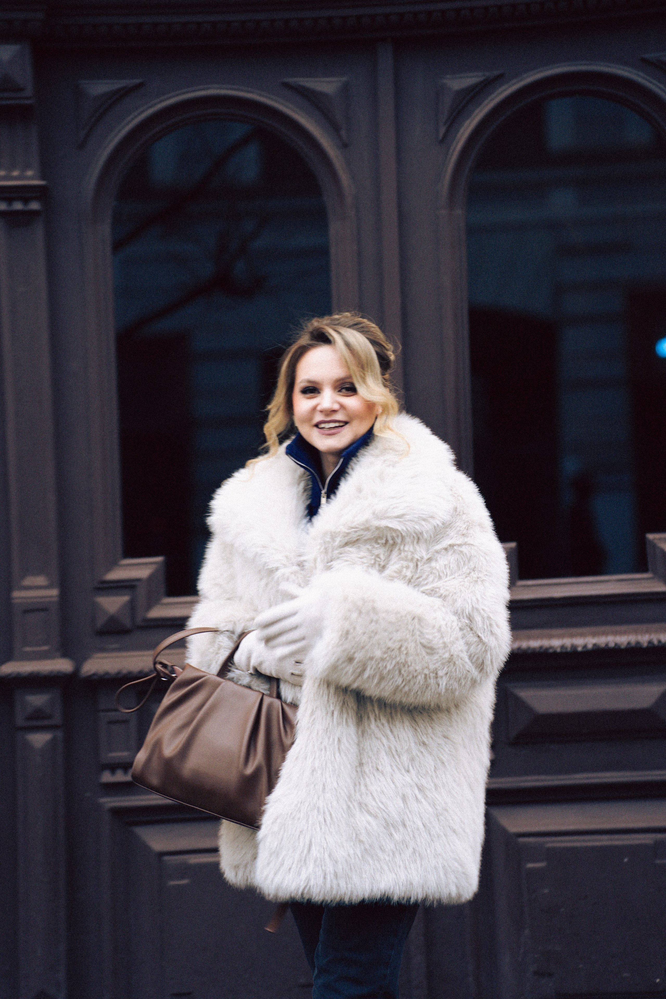 НОВОГОДНЯЯ ФОТОСЕСИИЯ В СТУДИИ ДЛЯ ДЕВУШКИ И ПРОГУЛКА ПО ЧЕРНЫШЕВСКОЙ. Профессиональный фотограф, Санкт-Петербург — Виктория Богомолова