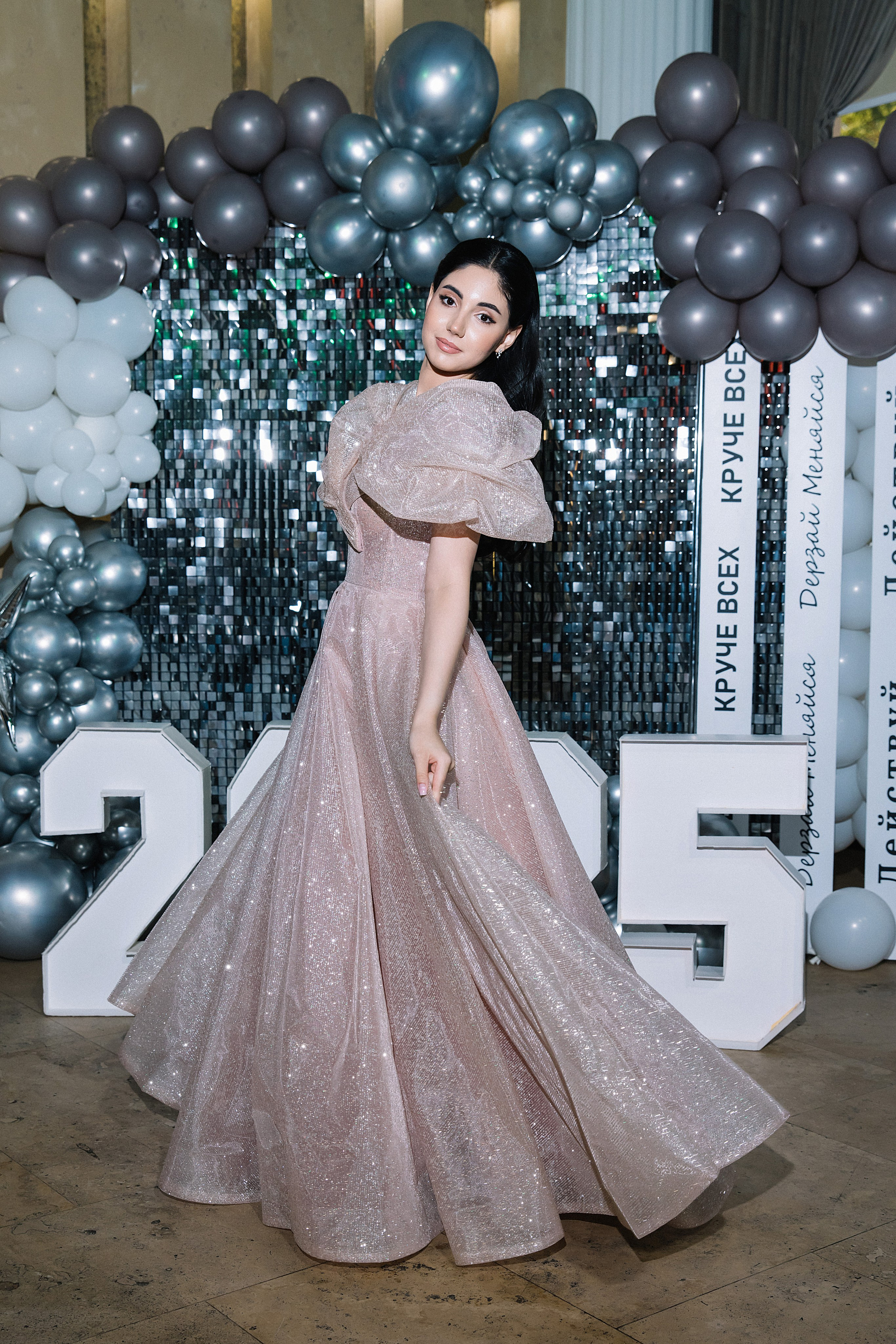 11 класс Гимназия 82. Фотограф и Видеограф в Краснодаре Юлия Солодченко