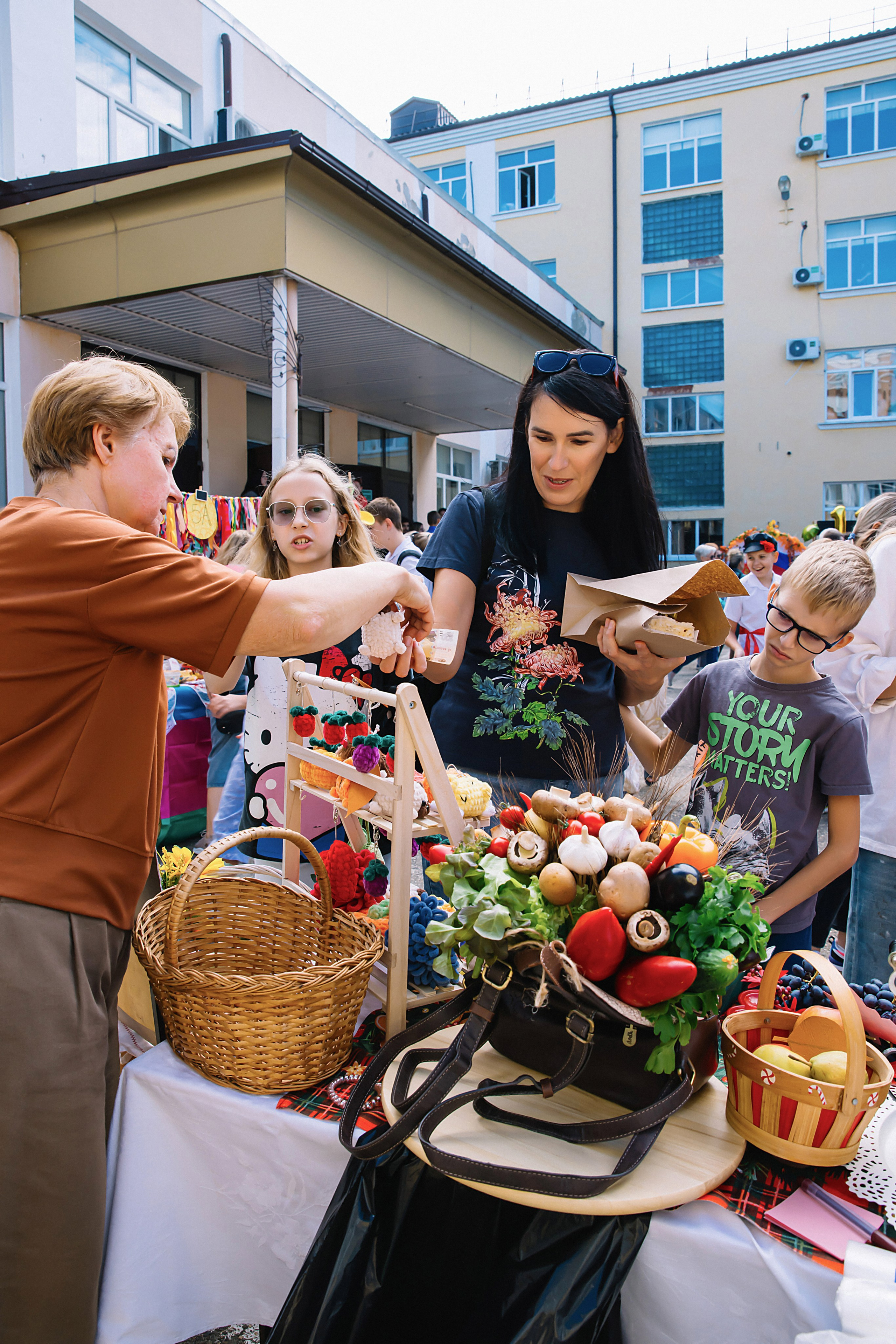 Школьная ярмарка Лицей№ 4. Фотограф и Видеограф в Краснодаре Юлия Солодченко