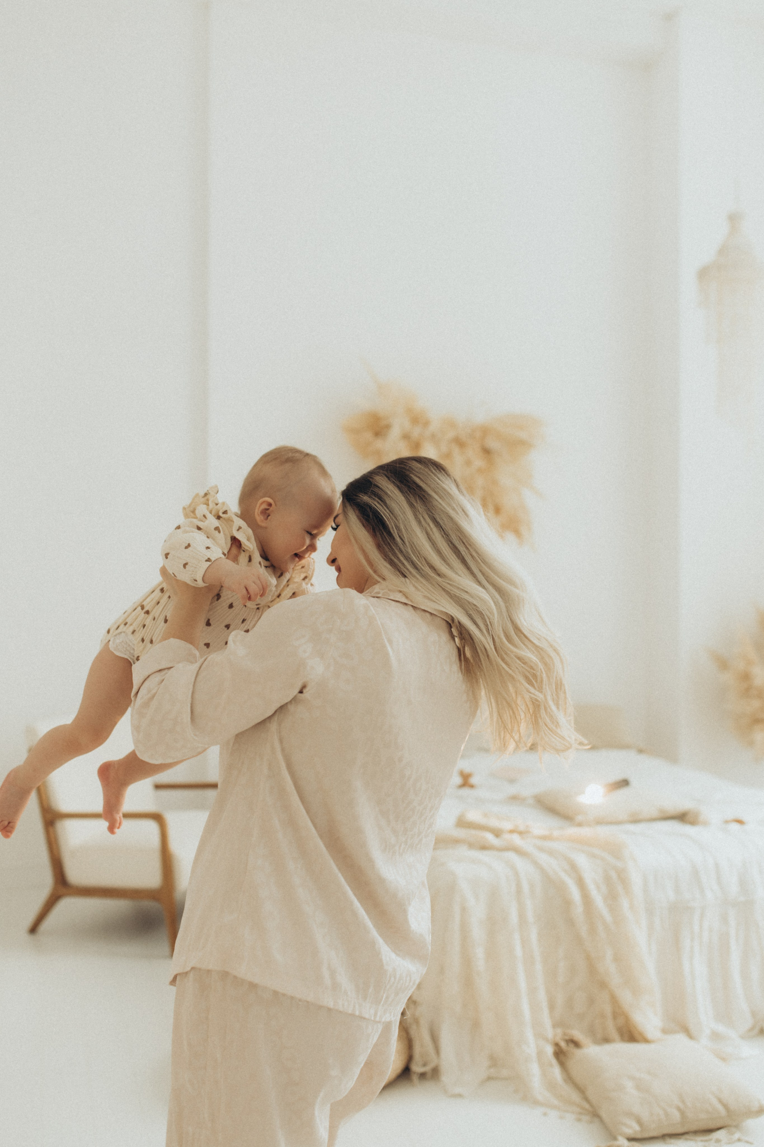 Мама Настя и милашка Ксю. Свадебный и семейный фотограф в Белгороде Евгения Курочкина