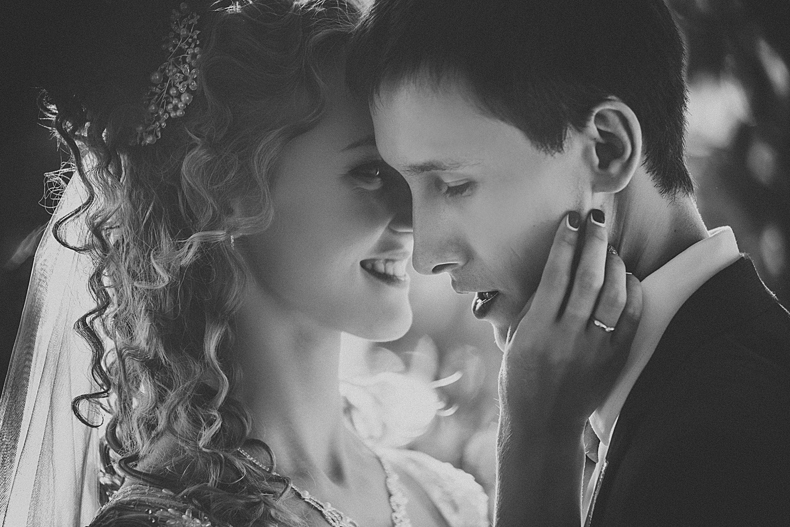 Нежная свадебная фотография, чб свадебное фото