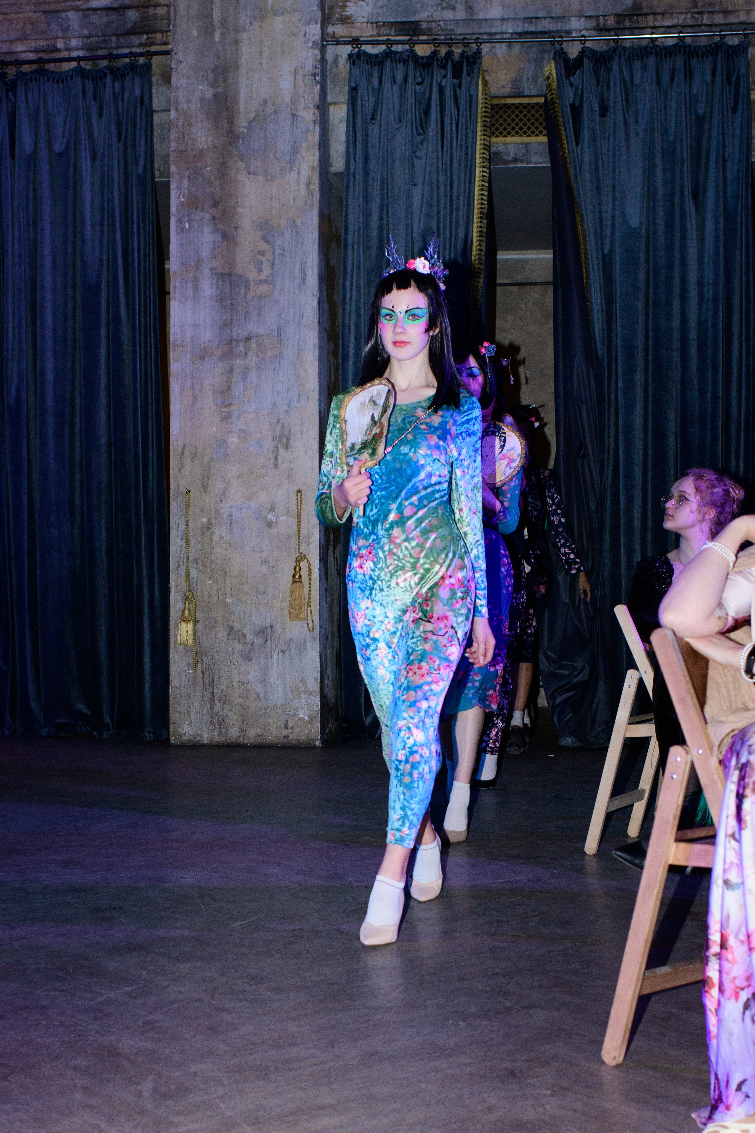 Репортаж модного показа «Люди брендов». Организация и проведение фотосъемок в Санкт-Петербурге. Фотограф Смирягин Илья