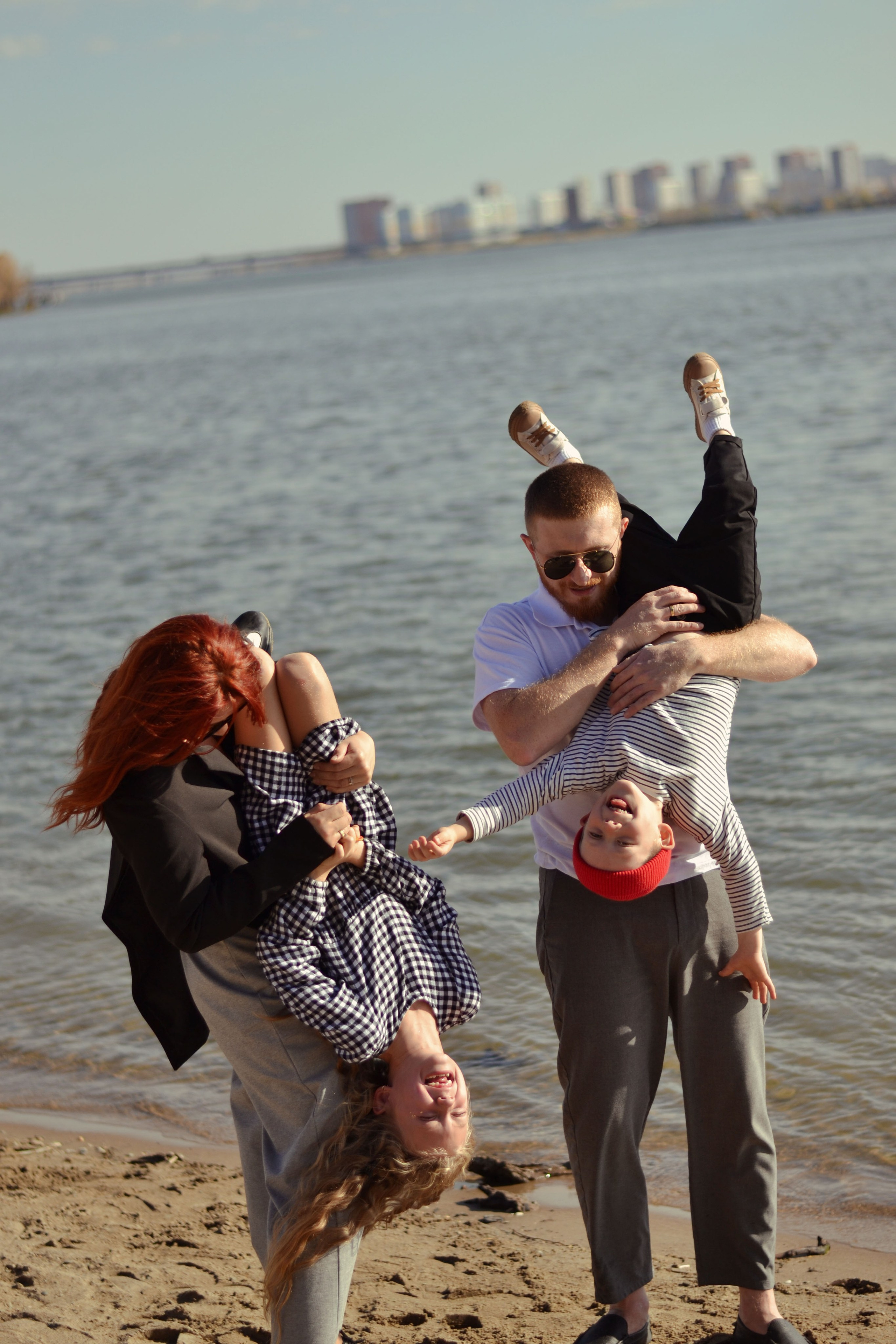 На берегу. Фотограф Ольга Дмитриева. Новосибирск
