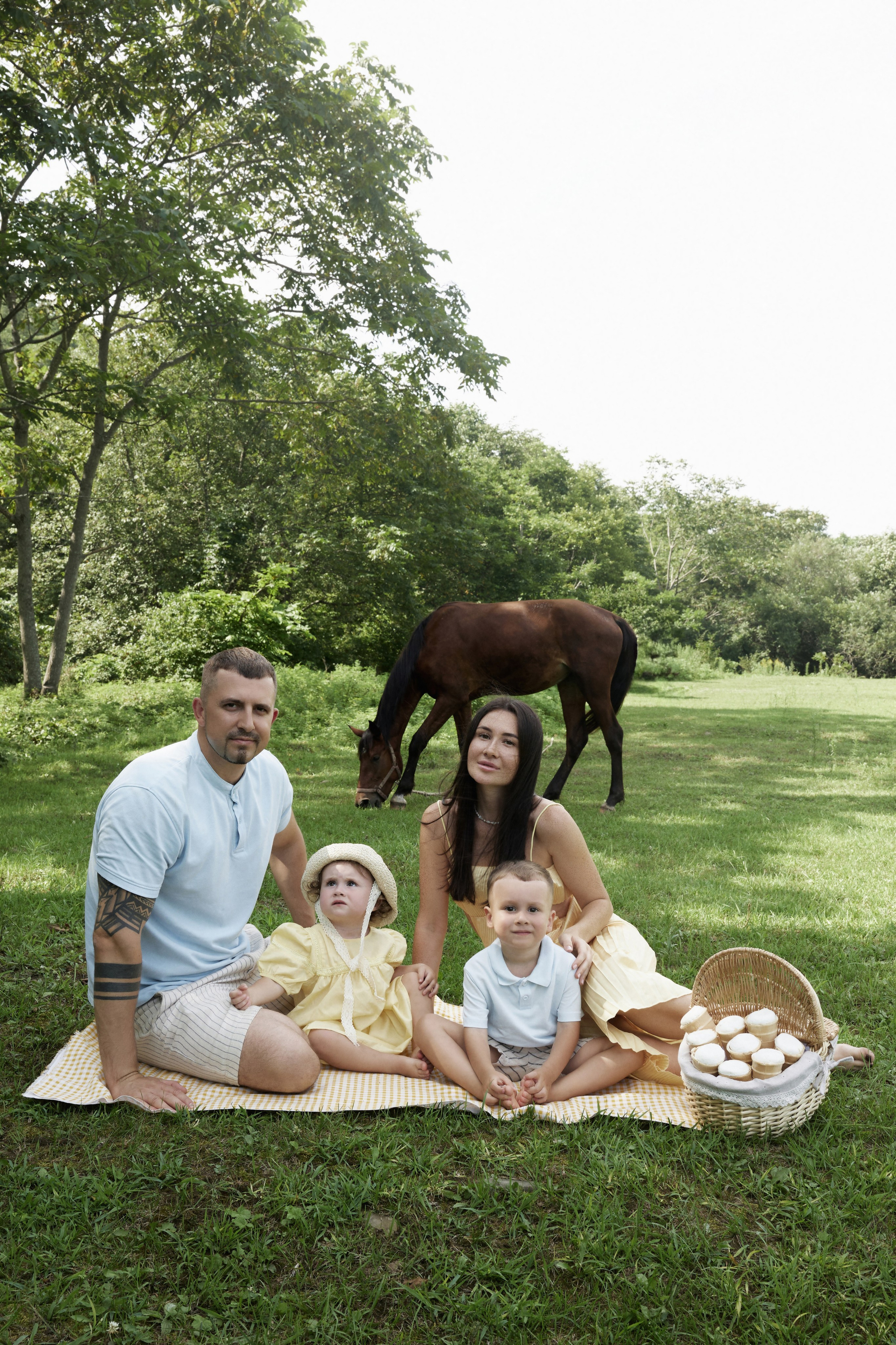 Семейная история с мороженным. Семейный фотограф и фотограф беременности во Владивостоке