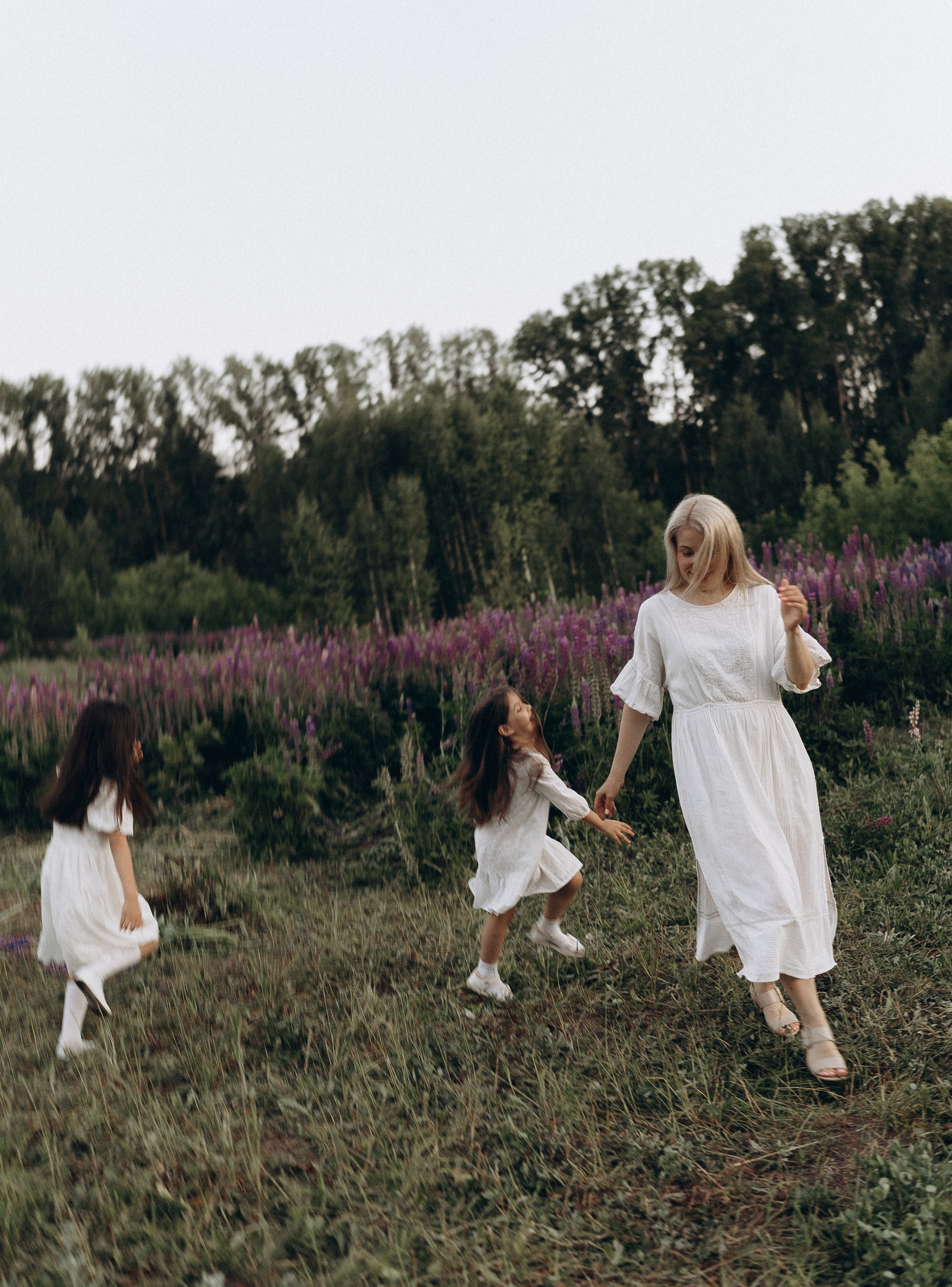 А на земле опять цветут люпины. Семейный и домашний фотограф в Уфе Ирина Гарасюта