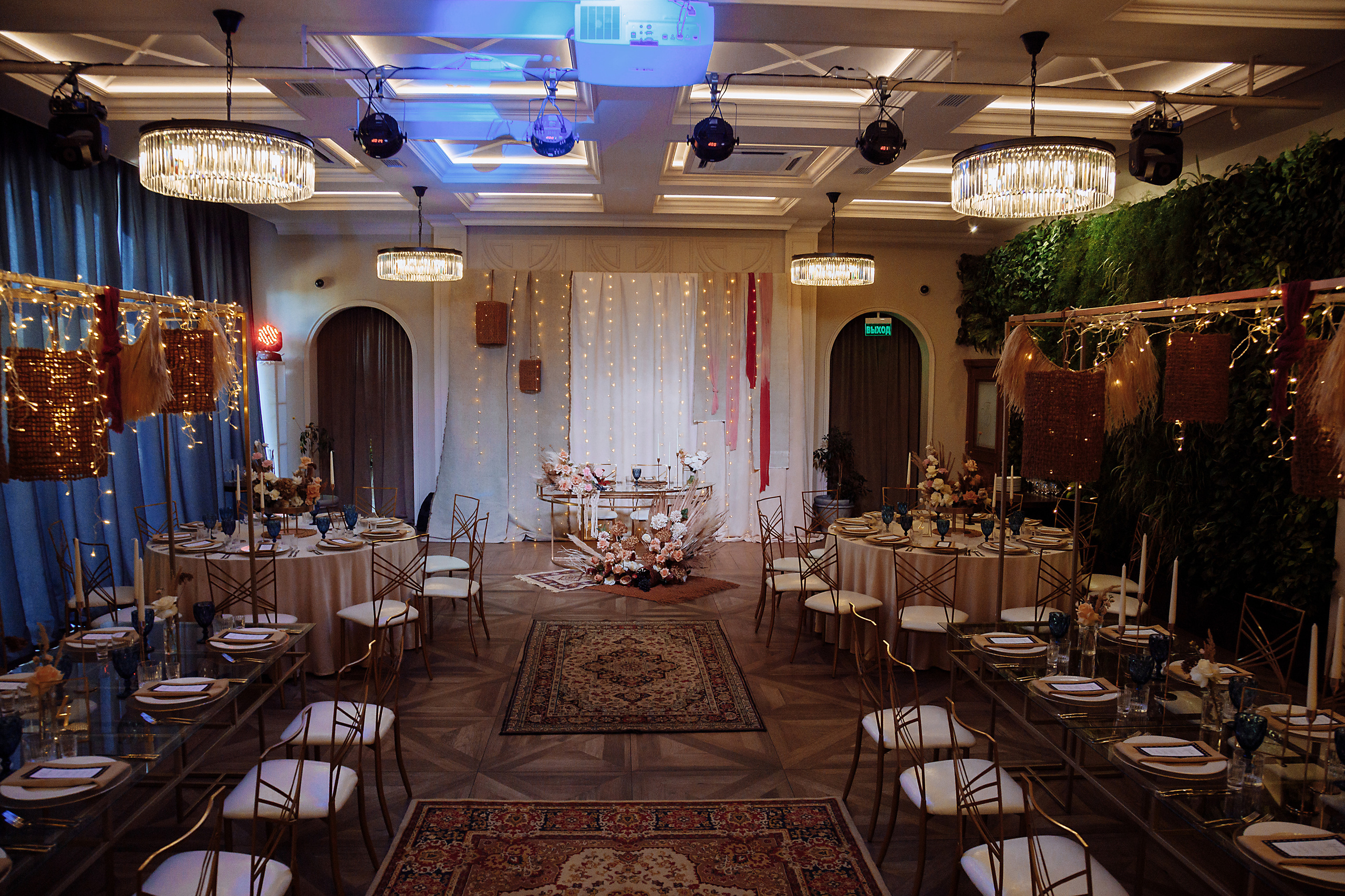 Работа декоратора. Фотограф, видеограф