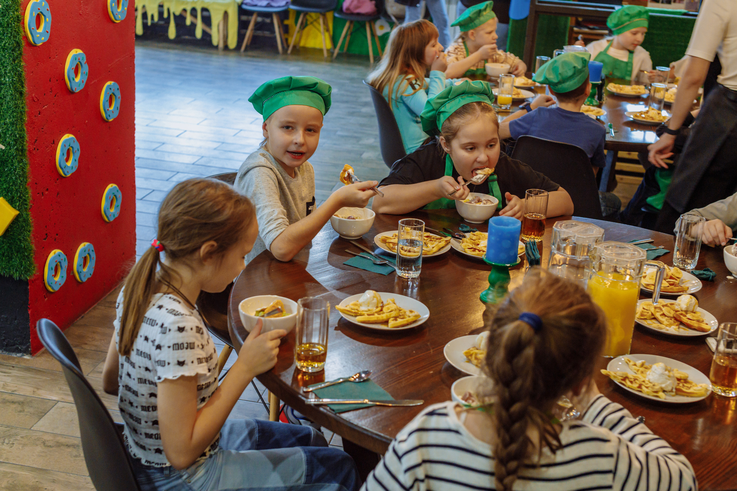 Внеклассное детское мероприятие. Фотограф, видеограф