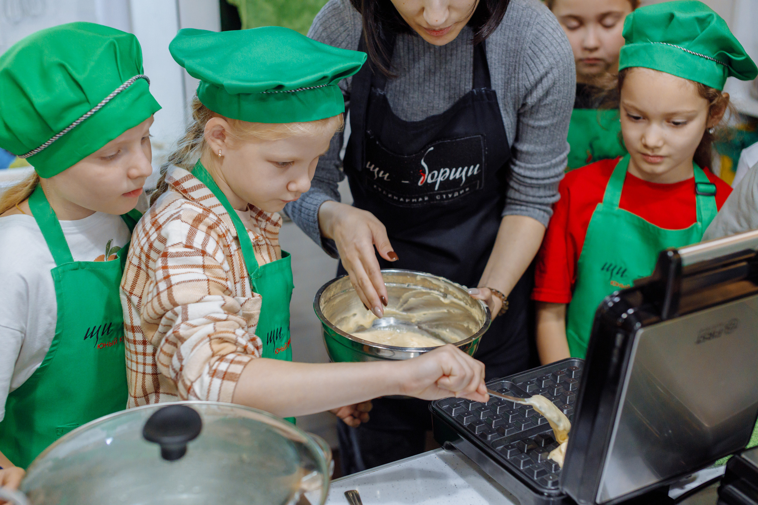 Внеклассное детское мероприятие. Фотограф, видеограф