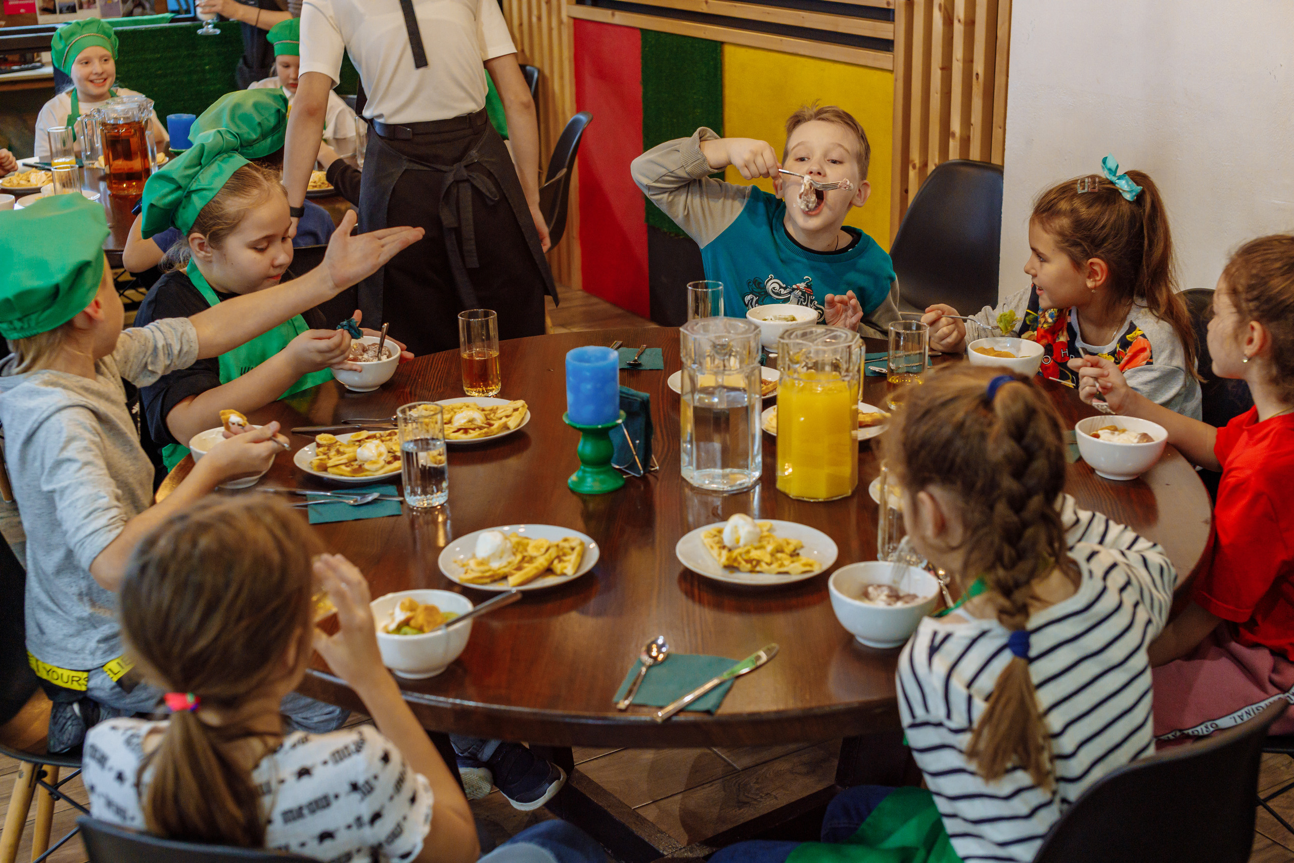 Внеклассное детское мероприятие. Фотограф, видеограф