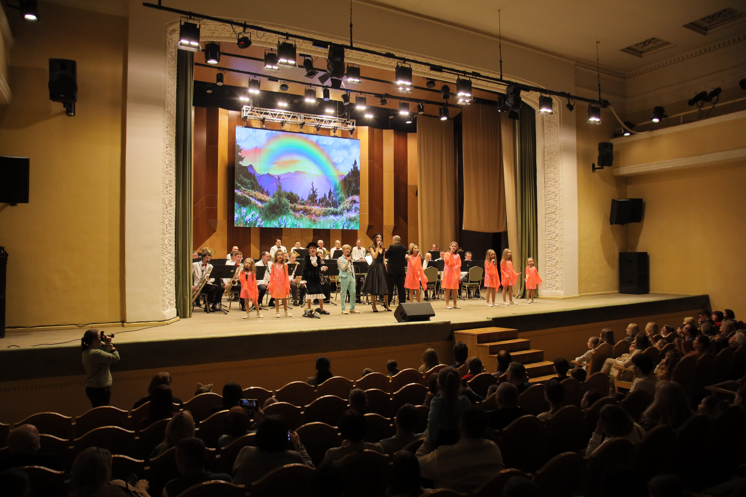 Отчётный концерт в филармонии. Фотограф, видеограф