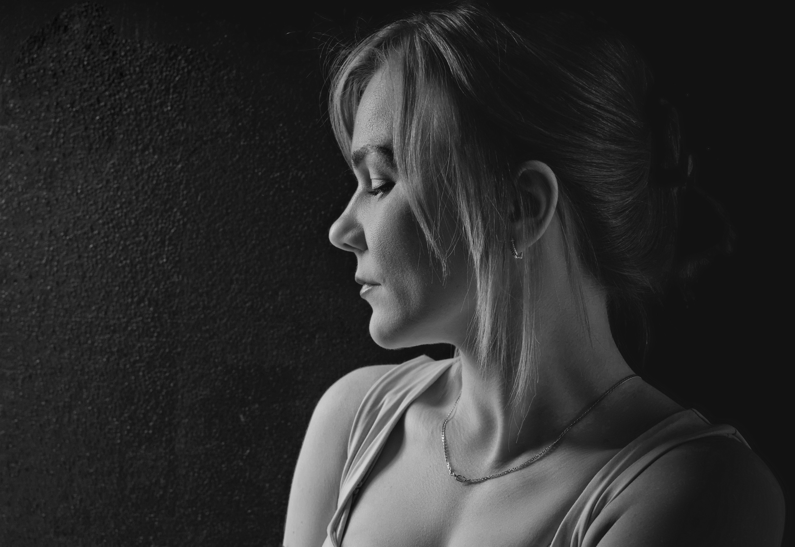 В студии. Фотограф, видеограф