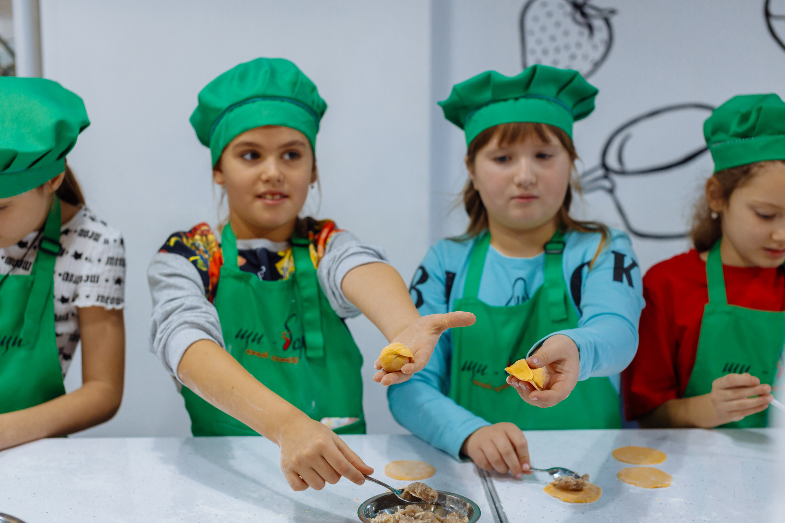 Внеклассное детское мероприятие. Фотограф, видеограф