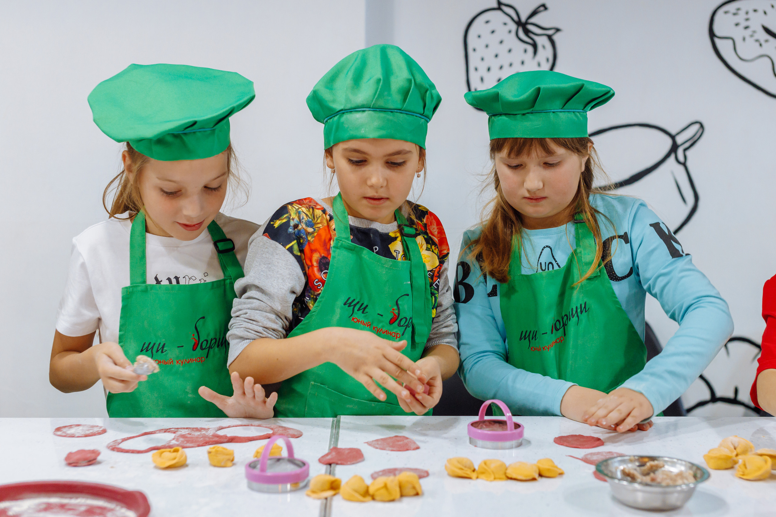 Внеклассное детское мероприятие. Фотограф, видеограф