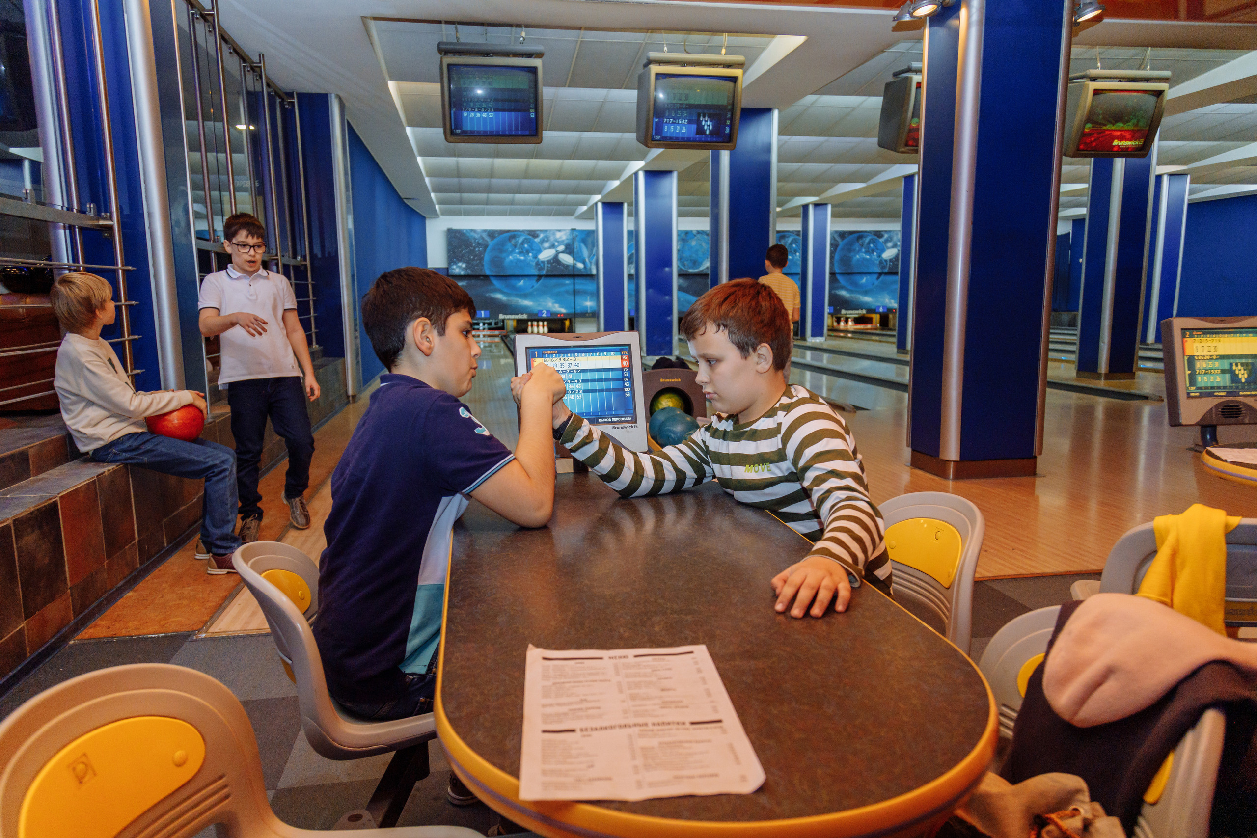 День рождения в боулинге. Фотограф, видеограф