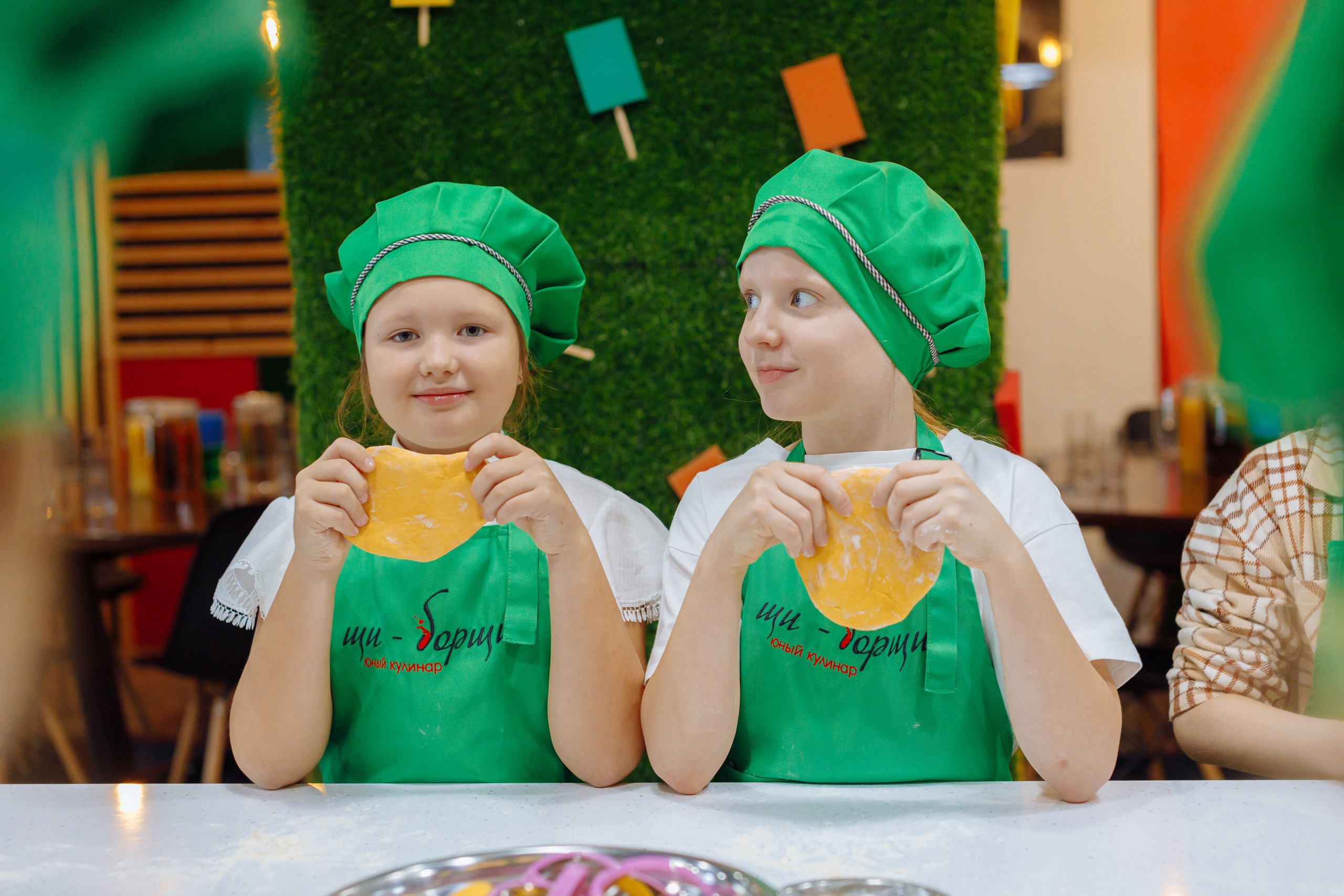 Внеклассное детское мероприятие. Фотограф, видеограф