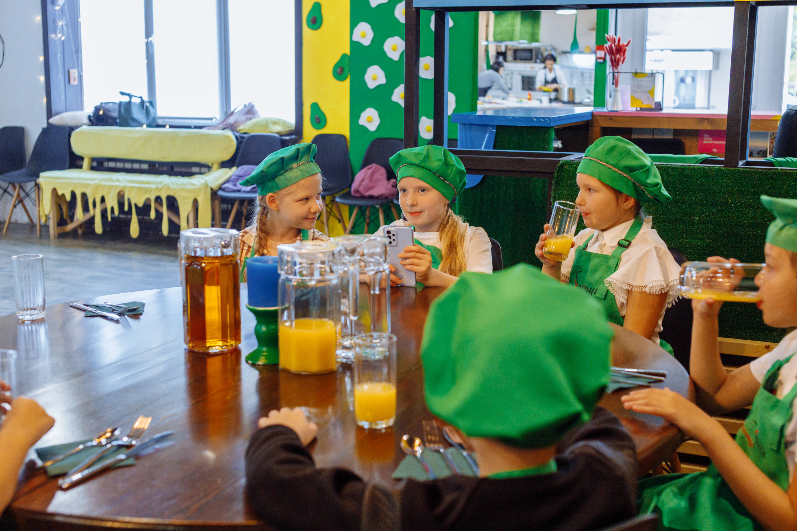 Внеклассное детское мероприятие. Фотограф, видеограф