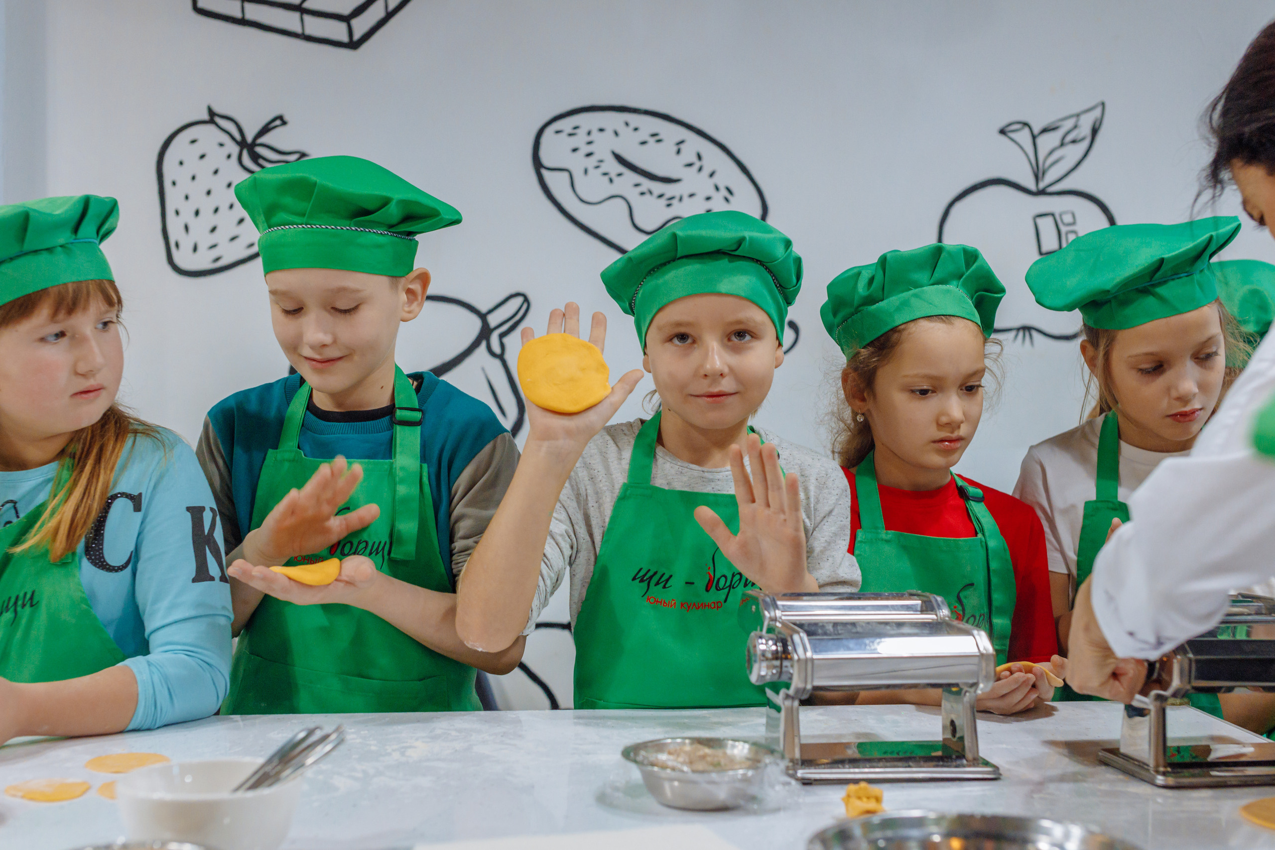 Внеклассное детское мероприятие. Фотограф, видеограф