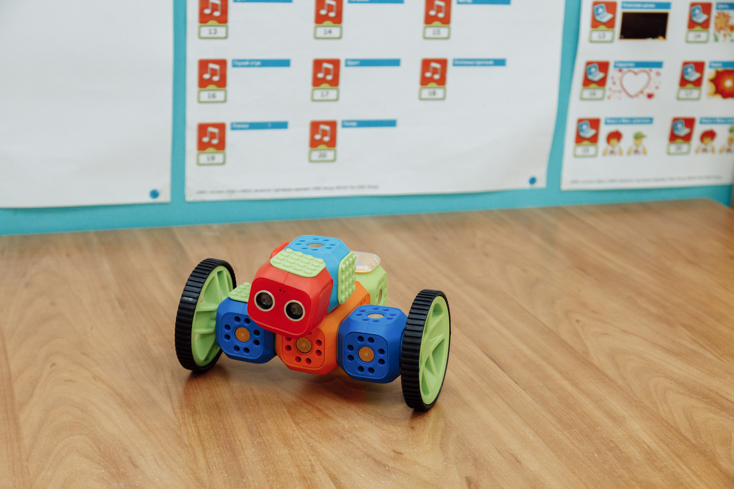 Детский обучающий центр. Фотограф, видеограф