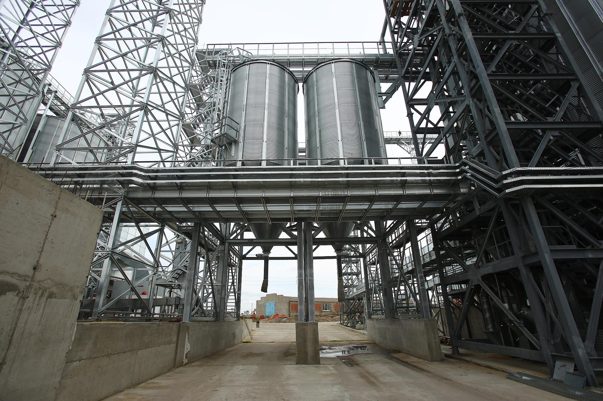 ROMAX изготовление конструкций и оборудования для зернохранилищ. Фотограф, видеограф