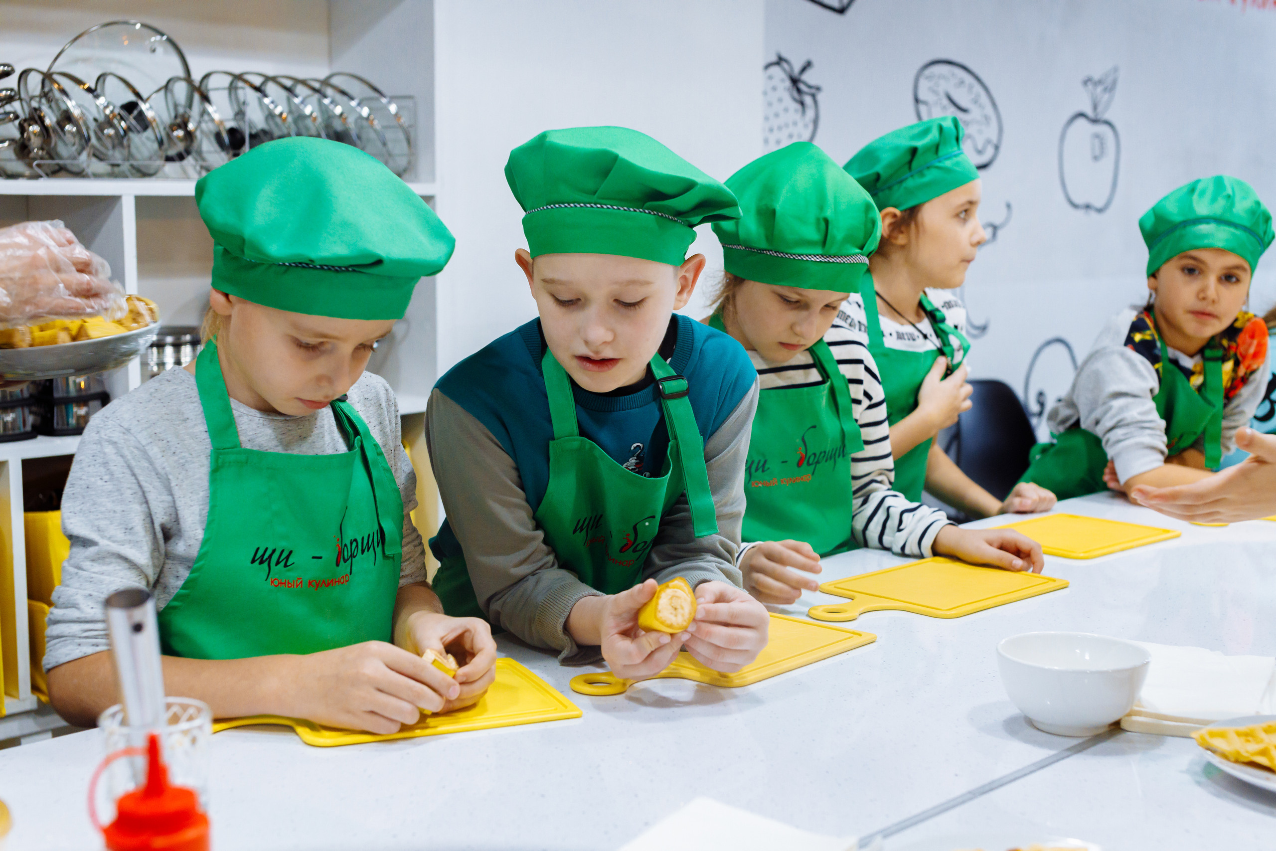 Внеклассное детское мероприятие. Фотограф, видеограф