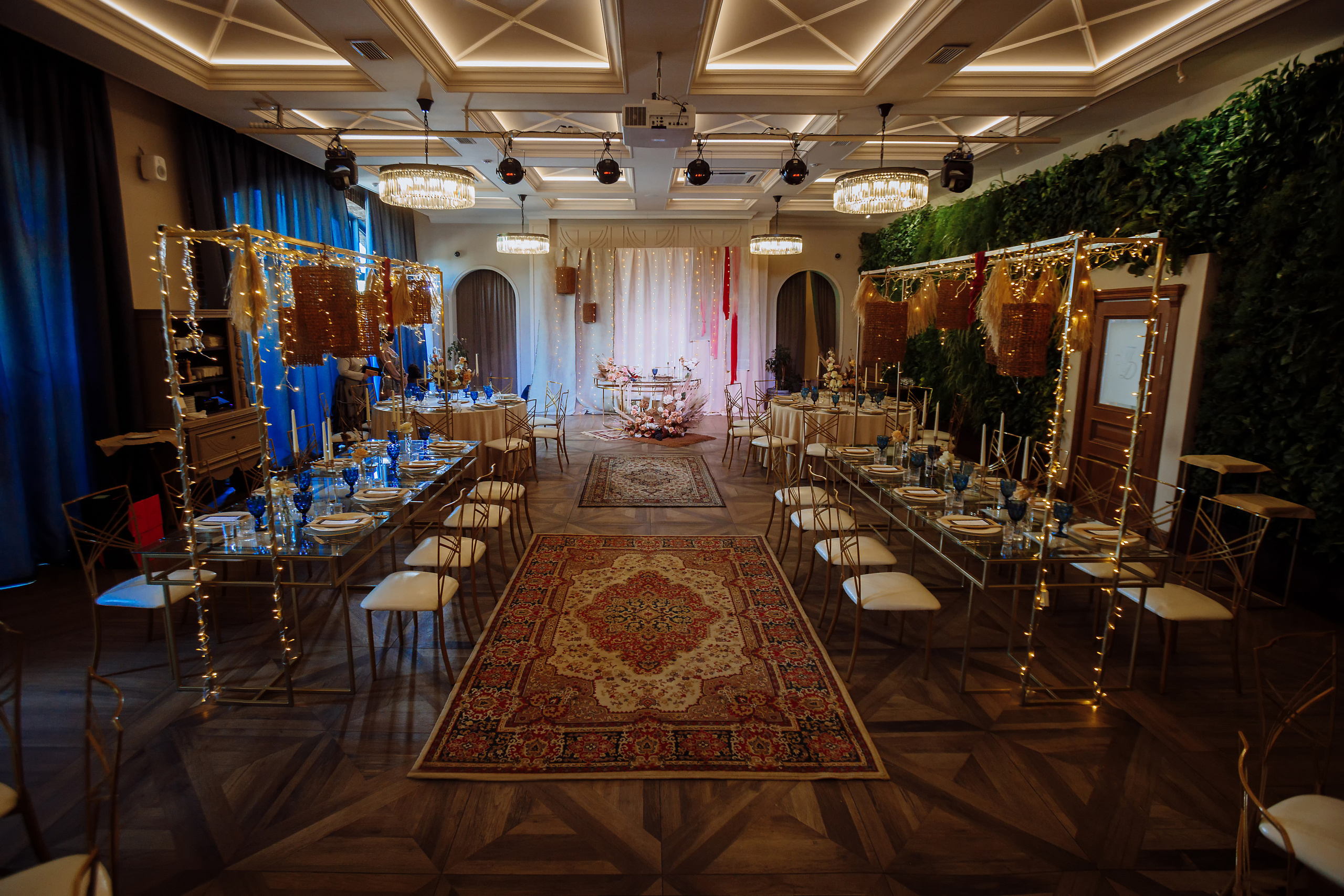 Работа декоратора. Фотограф, видеограф