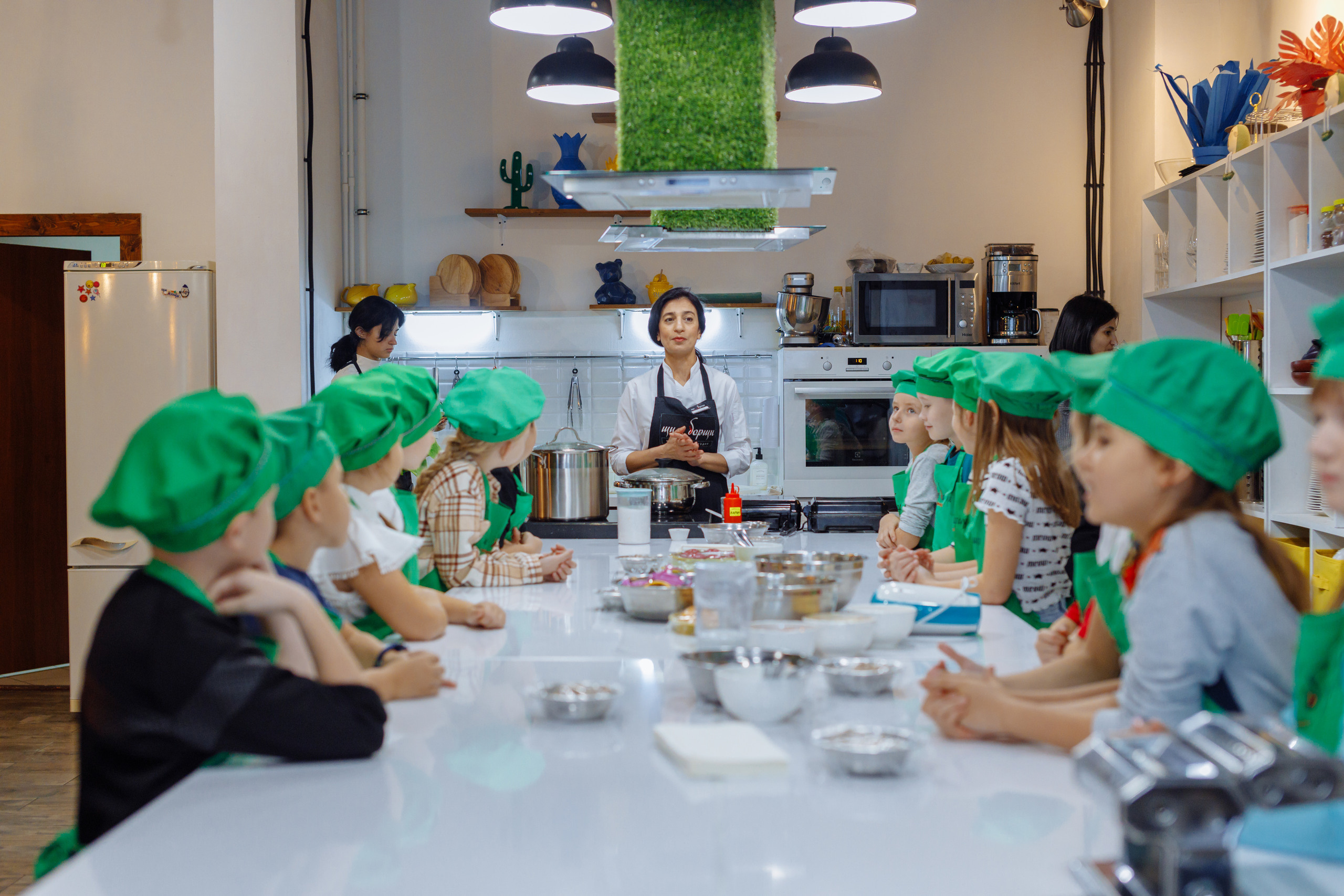 Внеклассное детское мероприятие. Фотограф, видеограф