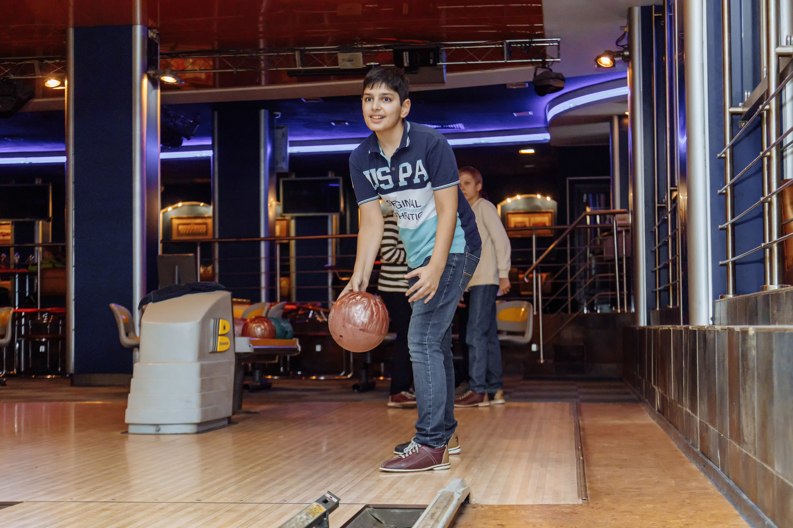 День рождения в боулинге. Фотограф, видеограф