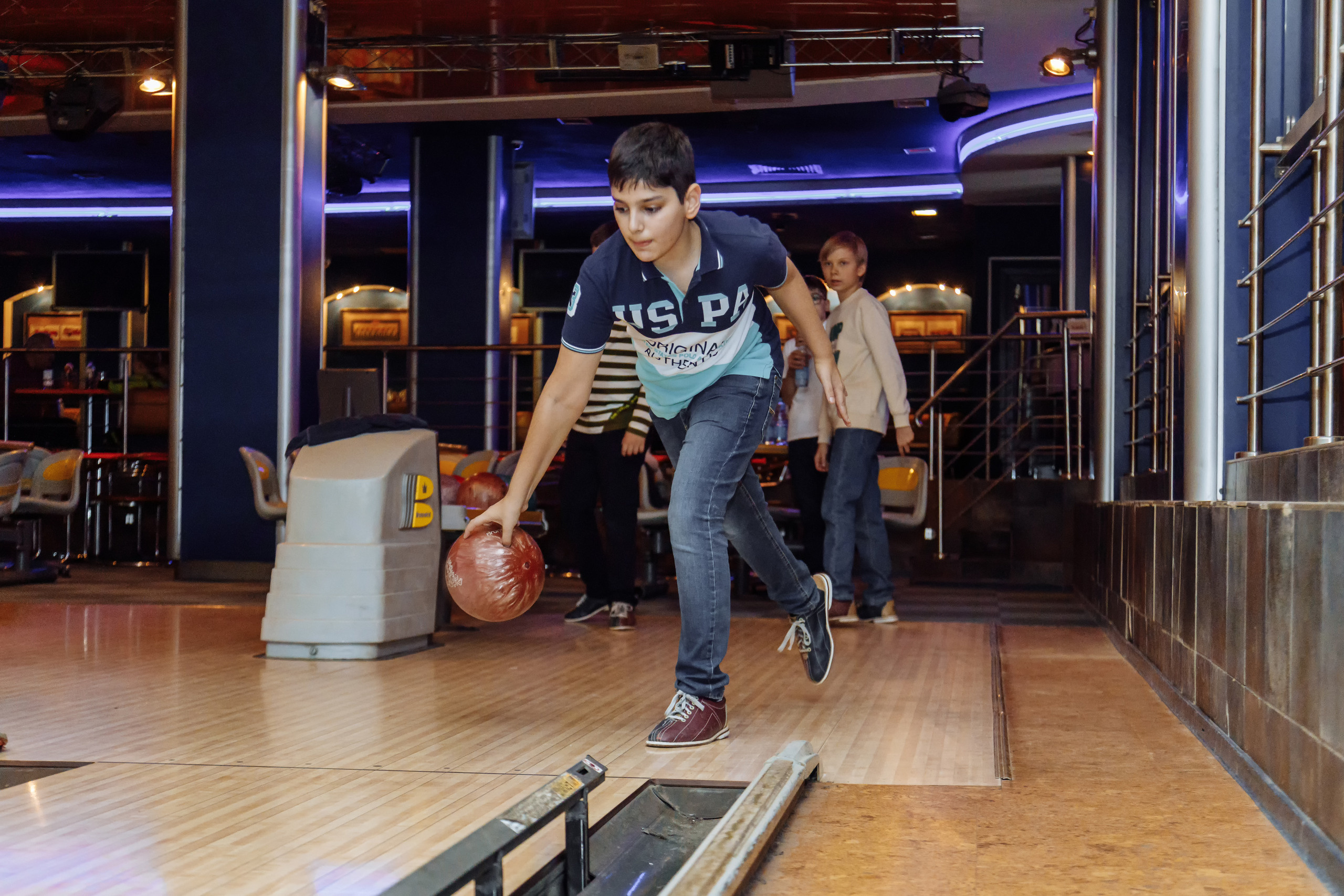 День рождения в боулинге. Фотограф, видеограф