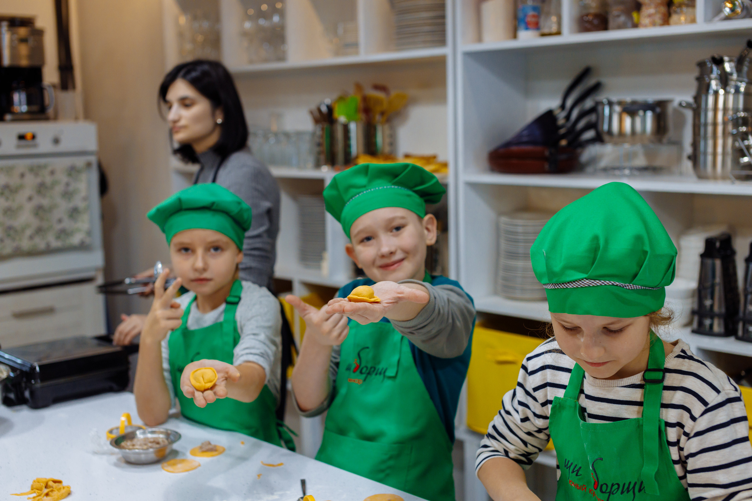 Внеклассное детское мероприятие. Фотограф, видеограф