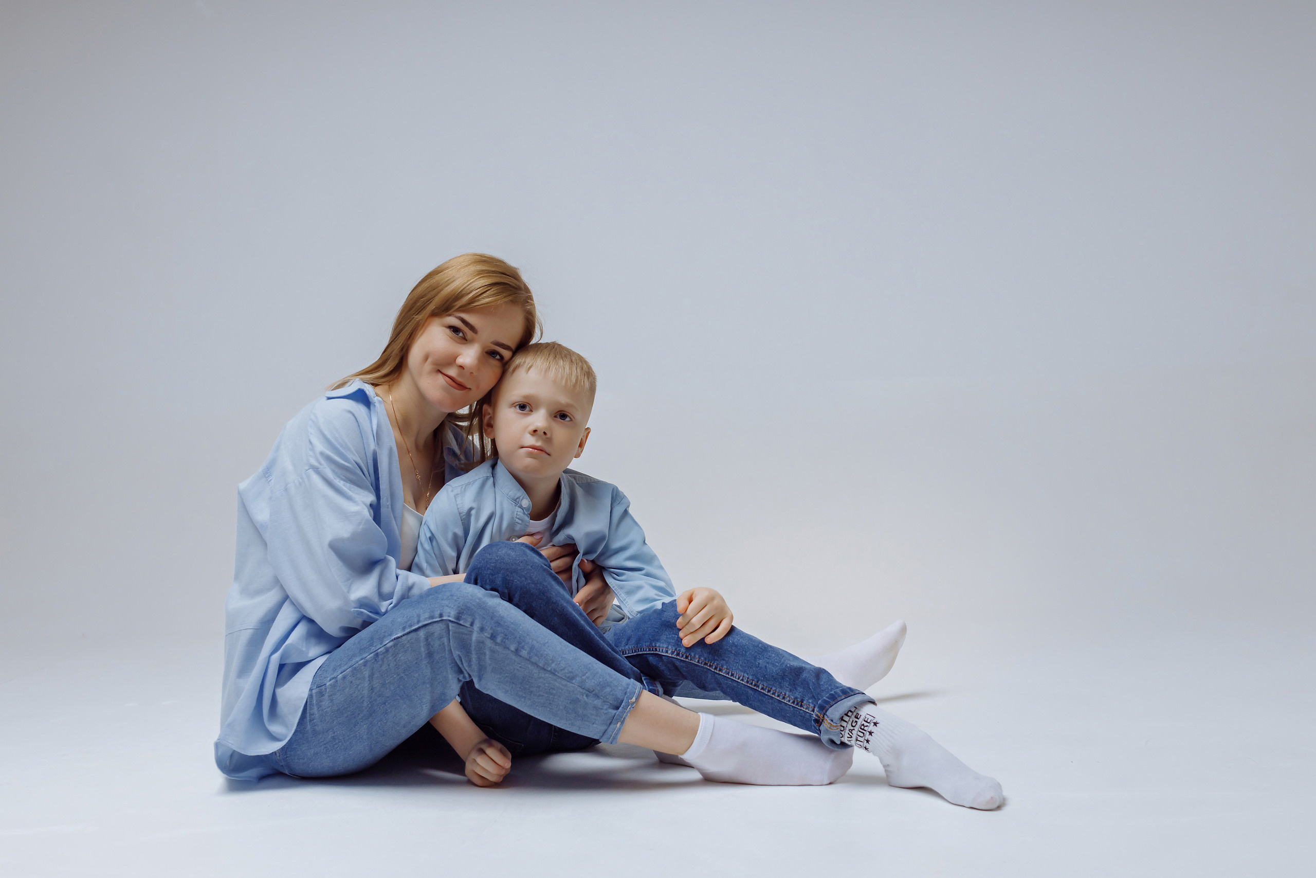 В студии. Фотограф, видеограф