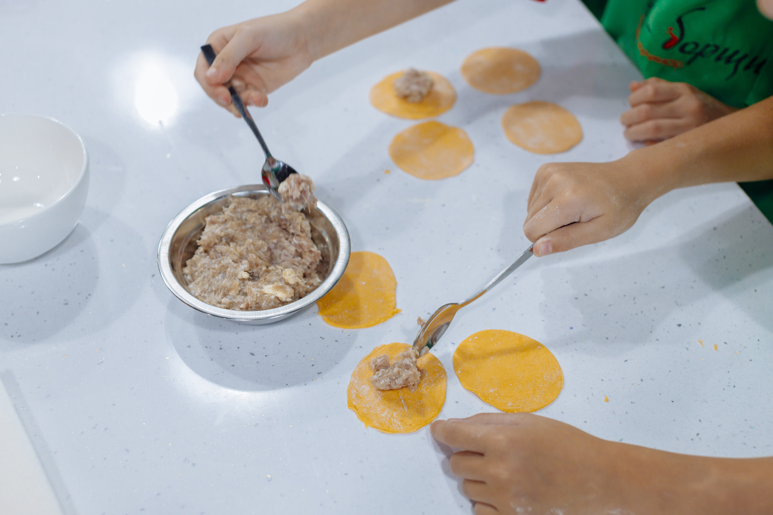 Внеклассное детское мероприятие. Фотограф, видеограф