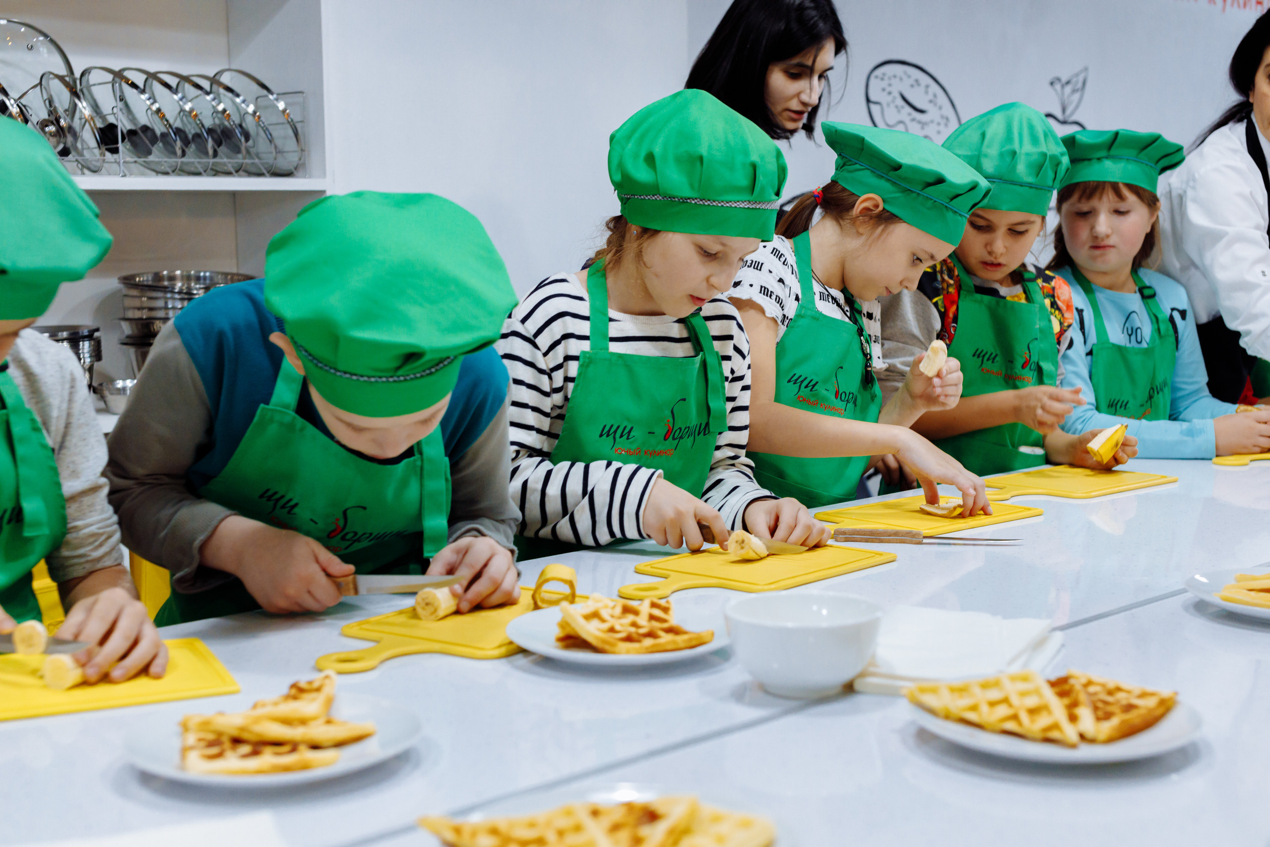 Внеклассное детское мероприятие. Фотограф, видеограф