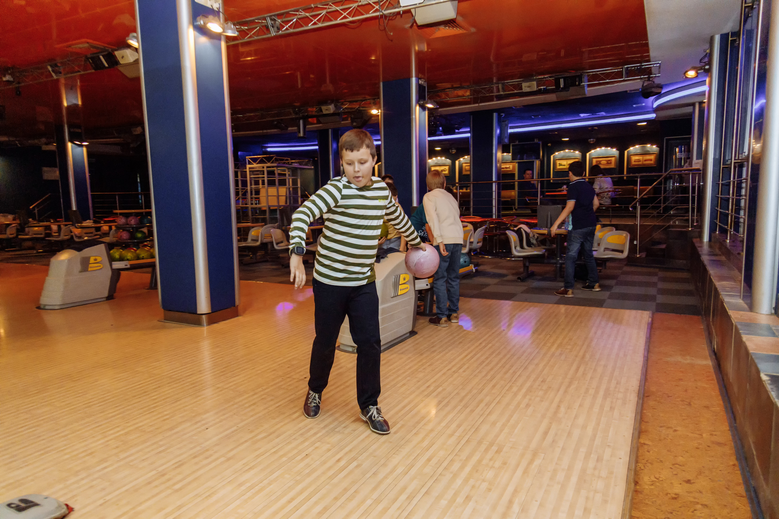 День рождения в боулинге. Фотограф, видеограф