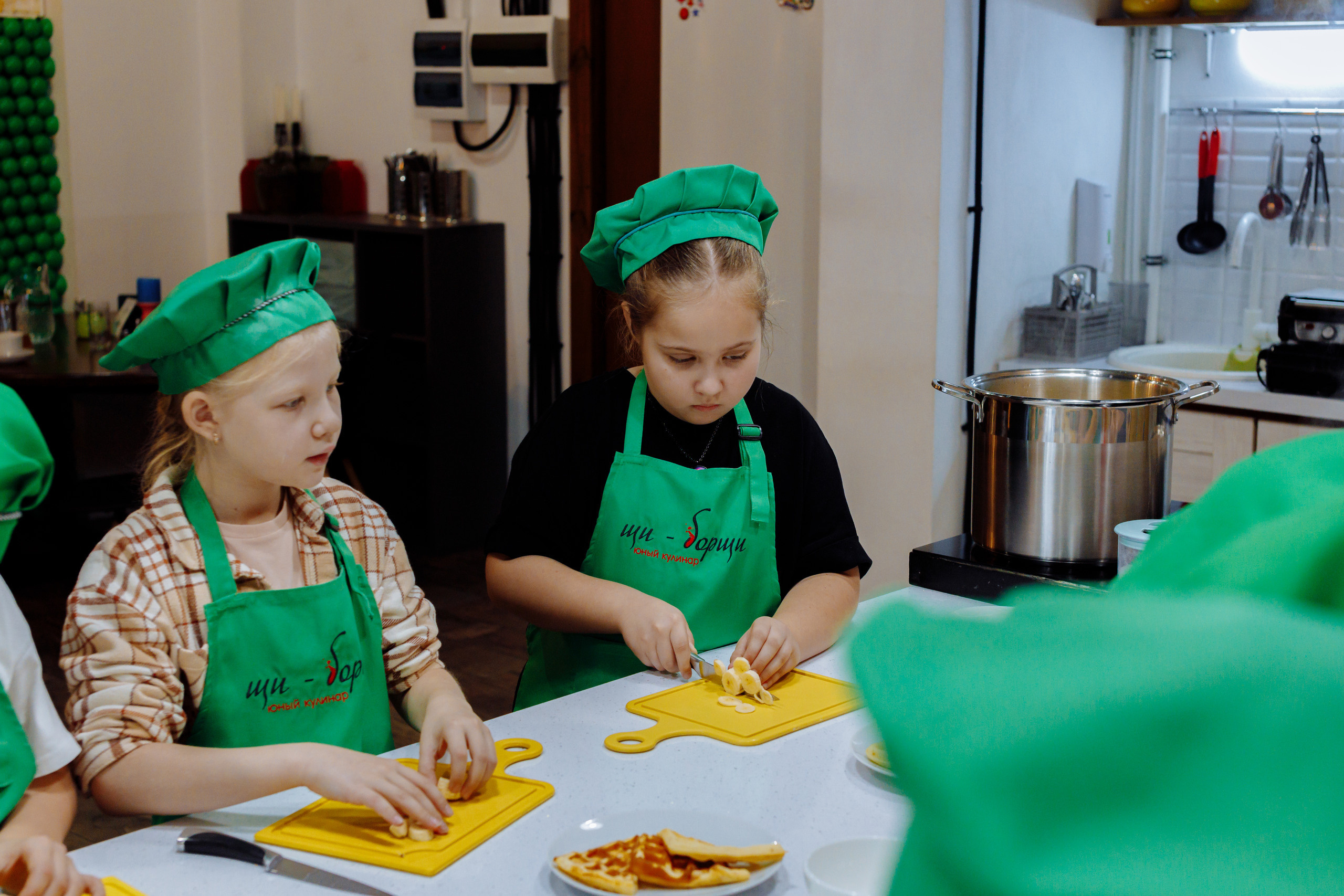 Внеклассное детское мероприятие. Фотограф, видеограф