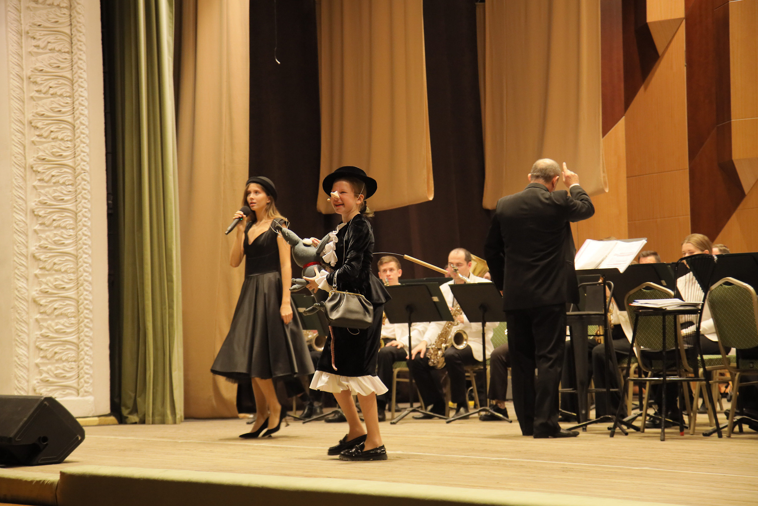 Отчётный концерт в филармонии. Фотограф, видеограф